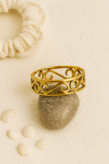Vintage Scroll Gold Statement Ring