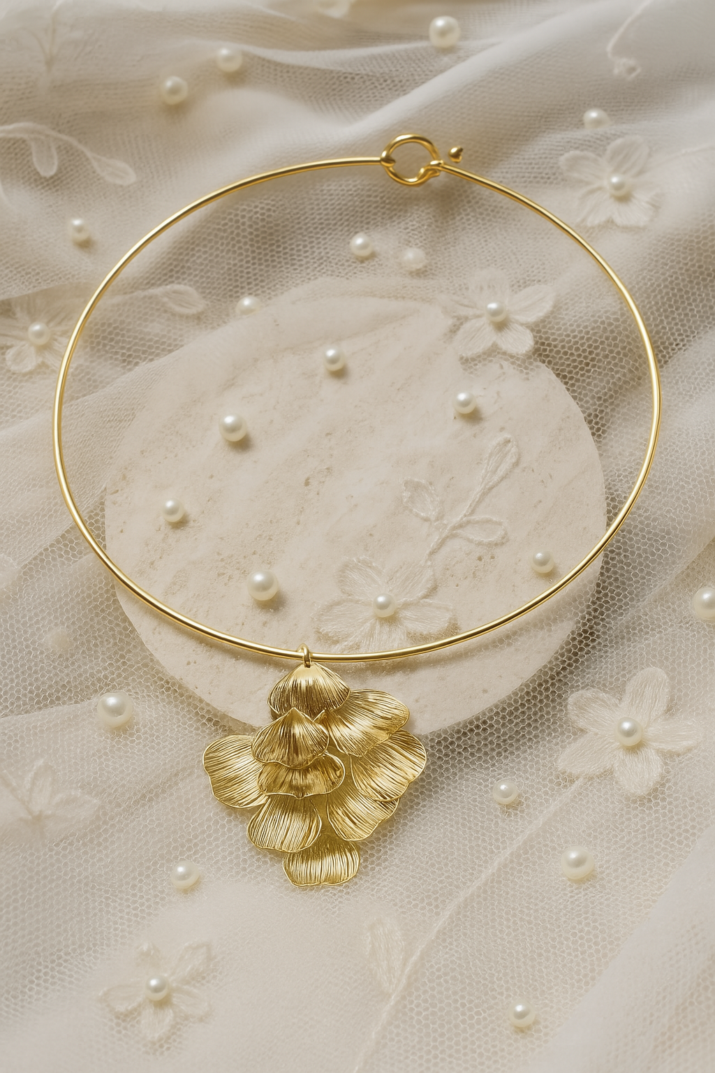 Side Floral Motif Golden Necklace