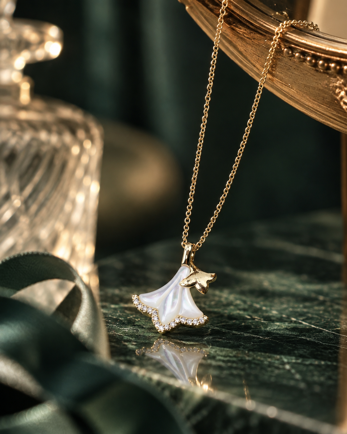 Mother of Pearl Flower Pendant Necklace full view - Maxiblink