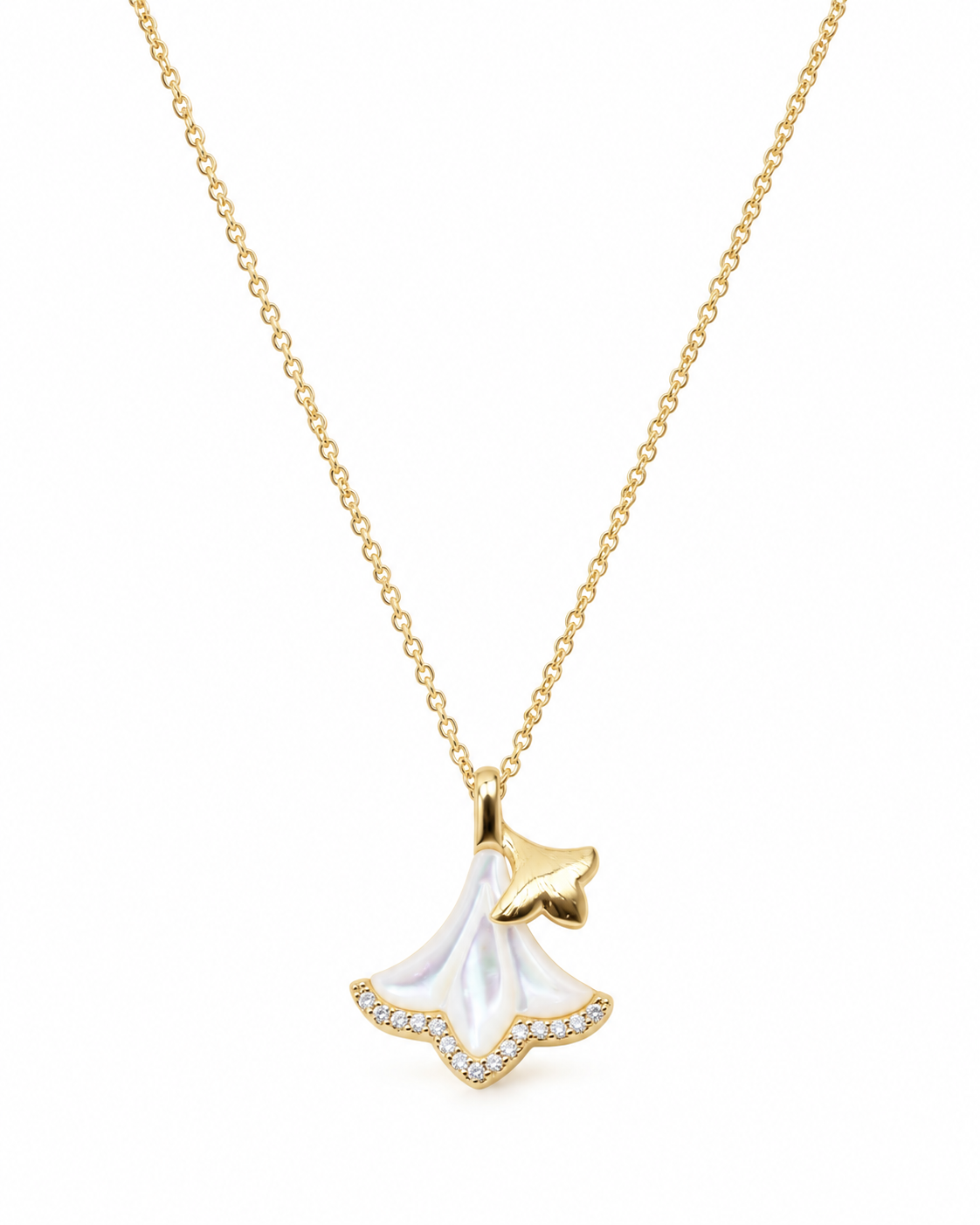 Mother of Pearl Flower Pendant Necklace close-up detail - Maxiblink