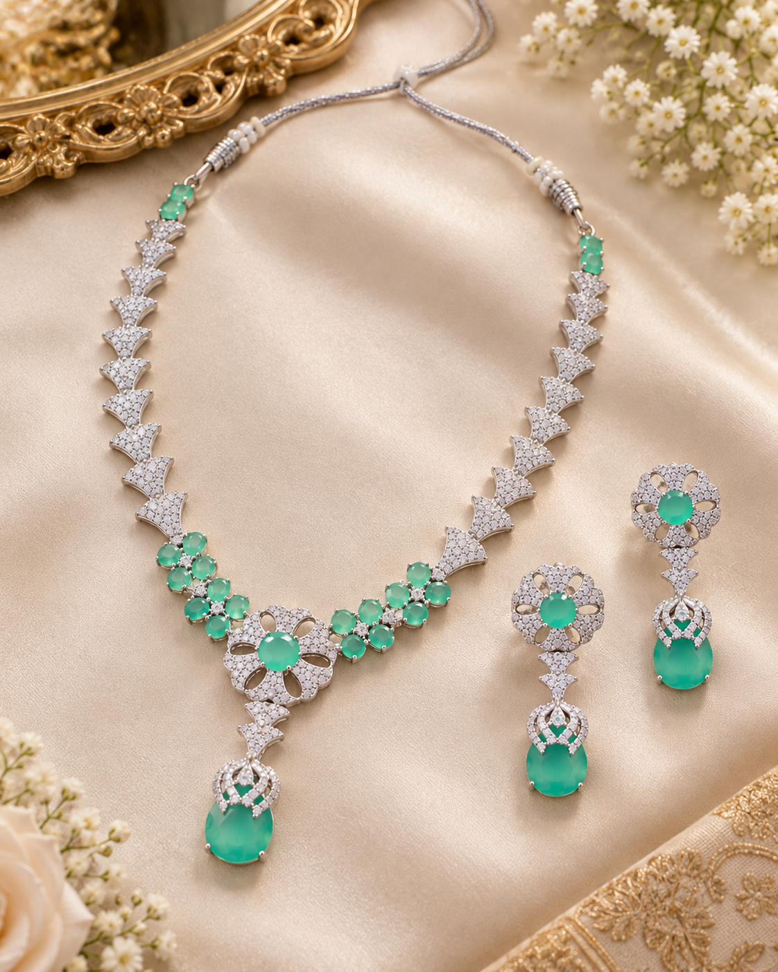 Emerald Fan Floral Necklace Set