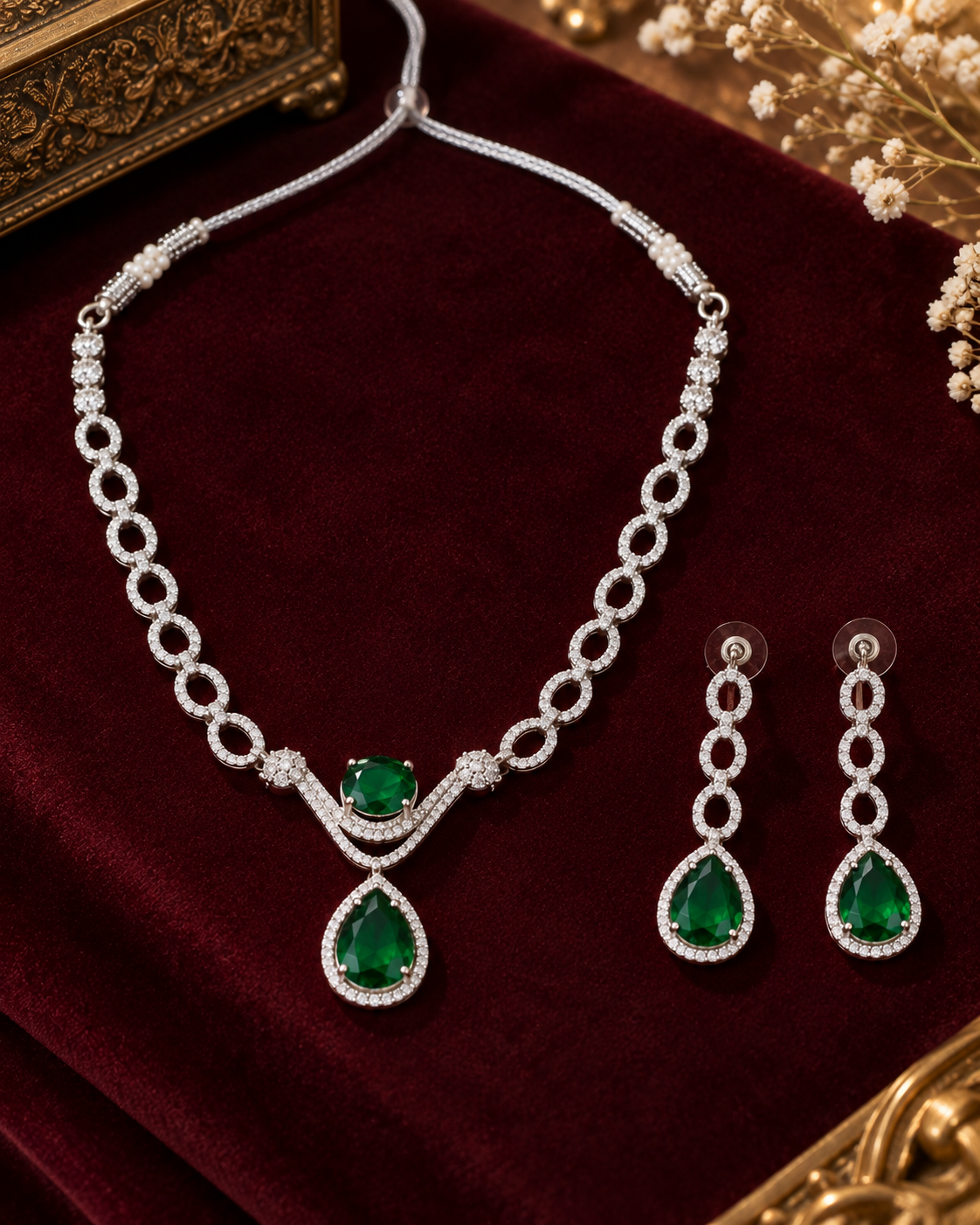 Emerald Infinity Loop Necklace Set
