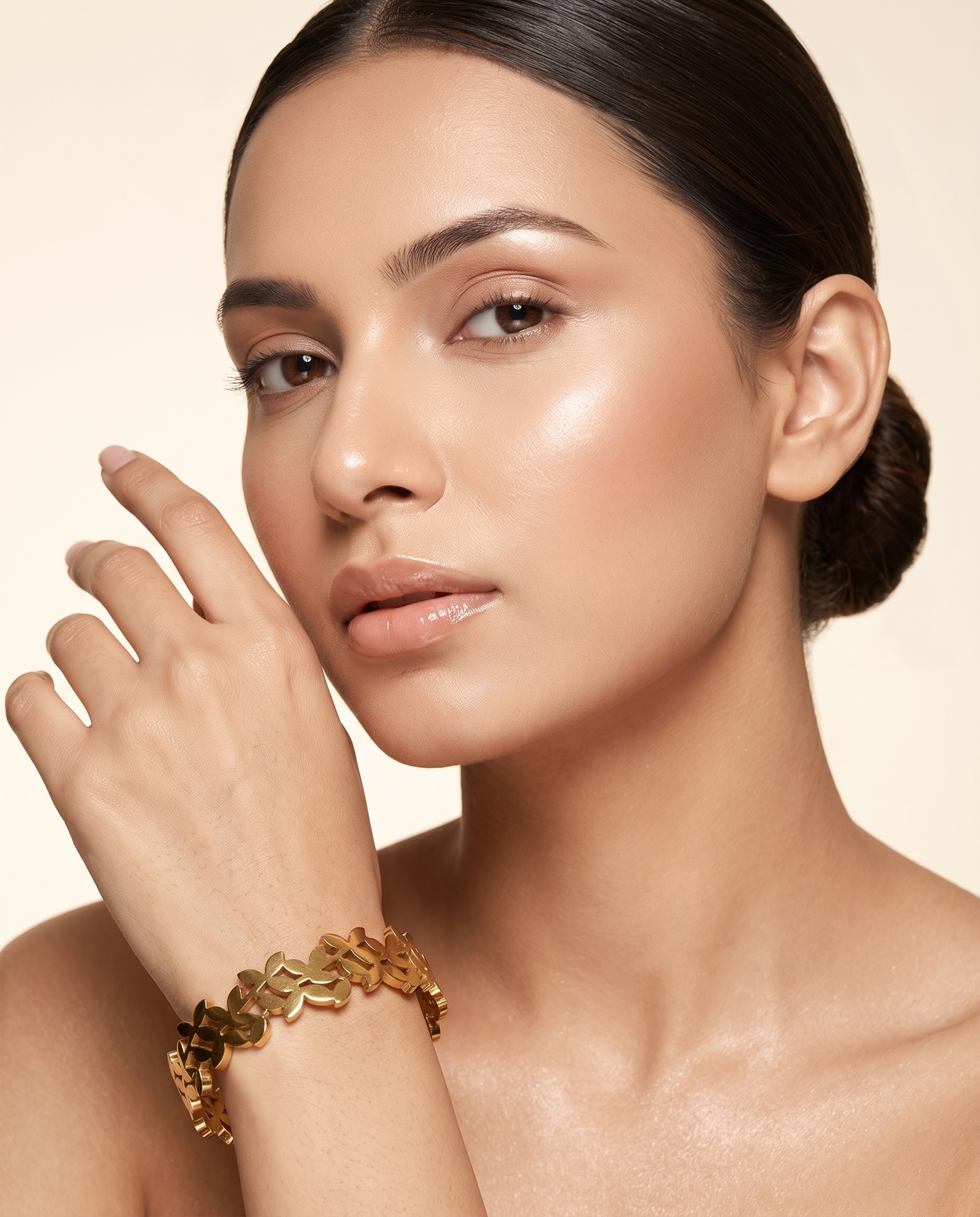 Golden Leaf Link Hinged Bangle Bracelet