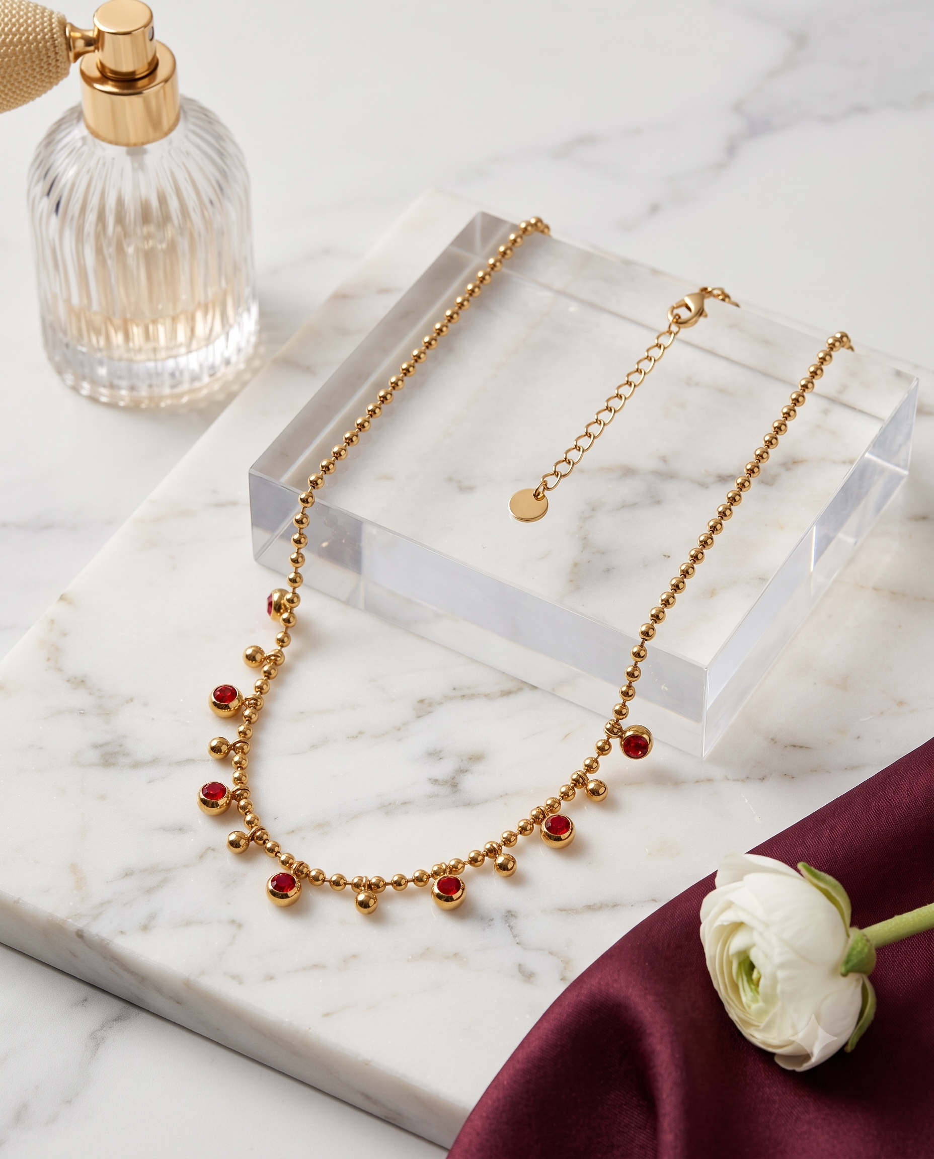 Red crystal ball chain necklace, gold plated titanium steel – clasp and chain detail