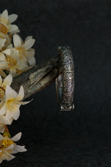 Oxidised Antique Design Brass Base Free Size Openable Engraved Motif Kada Bracelet for Women