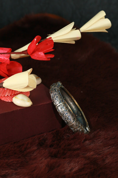 Oxidised Antique Design Brass Base Free Size Openable Engraved Motif Kada Bracelet for Women
