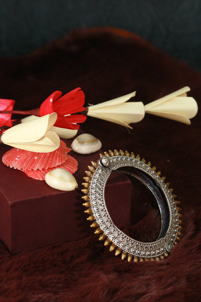 Oxidised Antique Design Brass Base Free Size Openable Dual Tone Sunray Kada Bracelet for Women