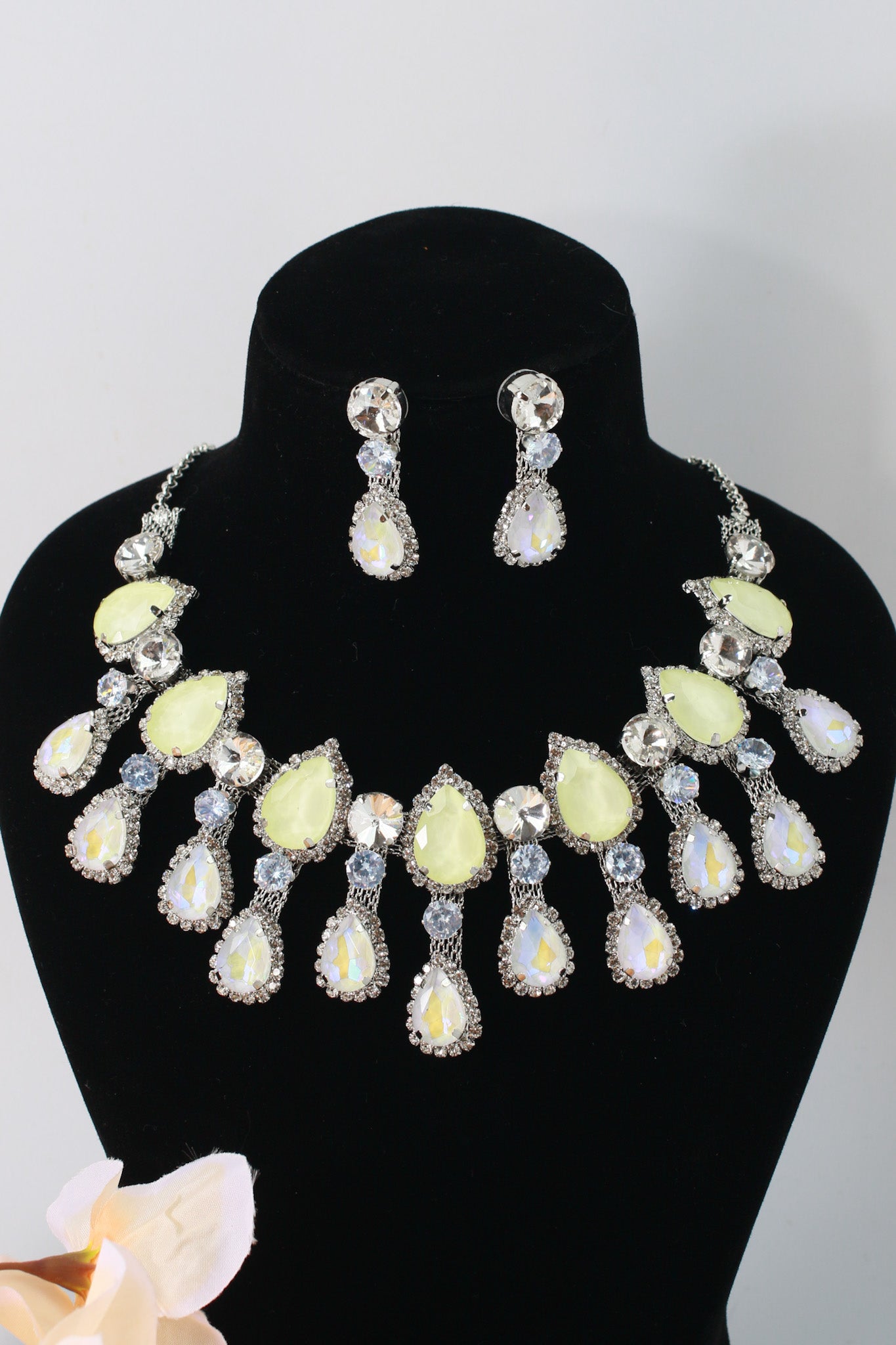 Korean Lemon Yellow Glass Stone Jewelry Necklace Set | Rhodium Plated Fashion Jewelry with Earrings