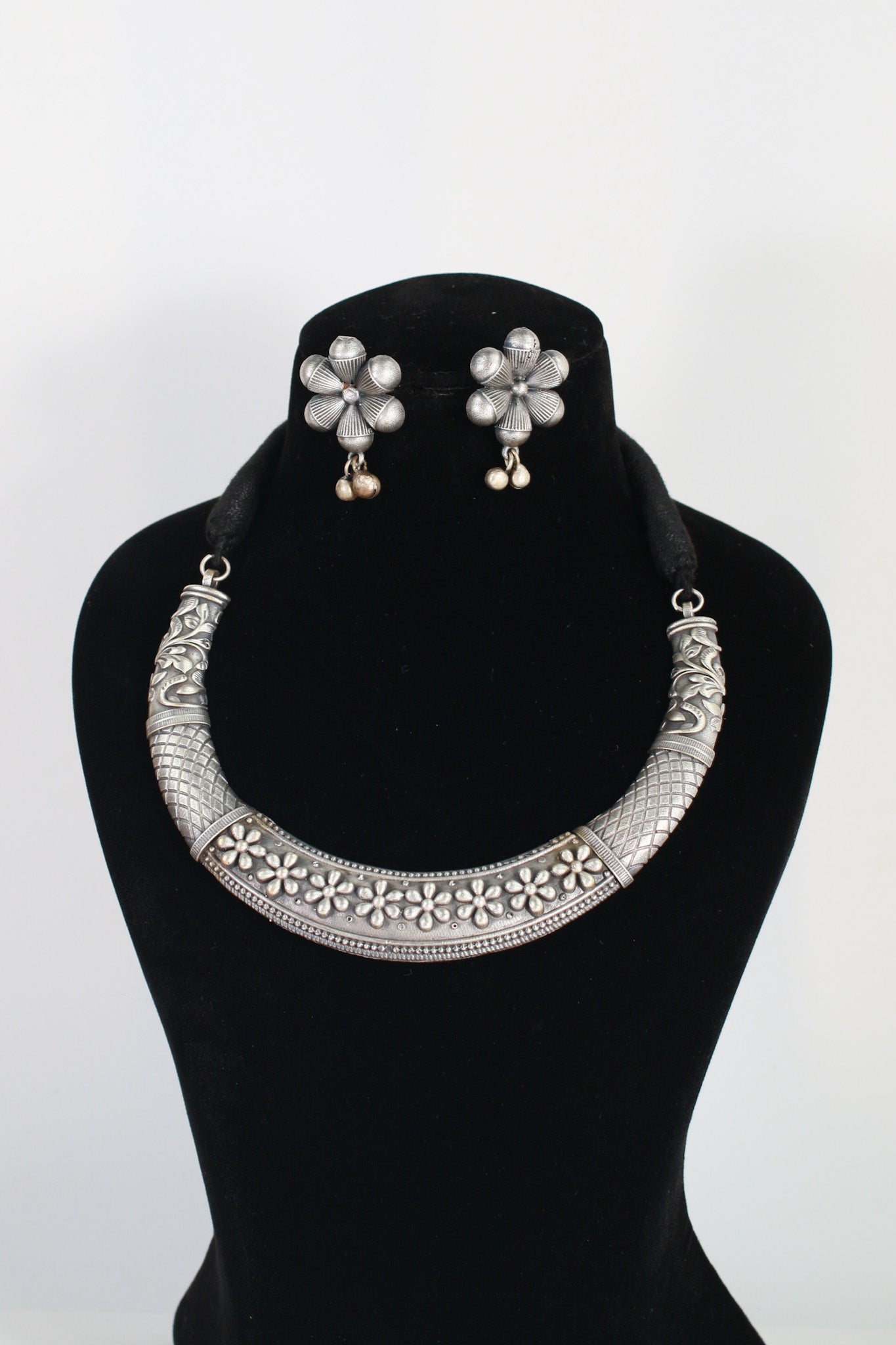 German Silver Floral Engraved Temple Necklace Set with Earrings