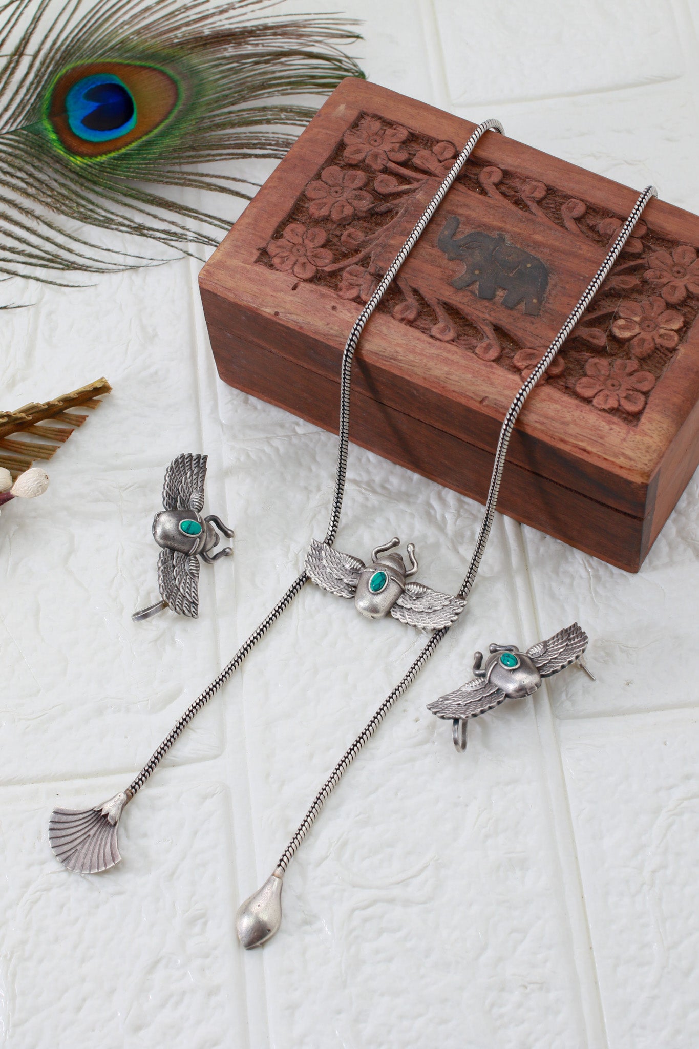 Turquoise Monalisa Winged Scarab Pendant Set | Oxidised German Silver