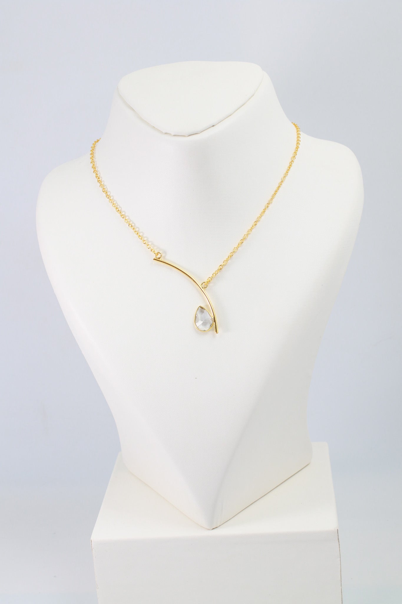 Curved Bar Chain Necklace with Clear Teardrop Natural Stone | Brass Anti Tarnish | Lightweight