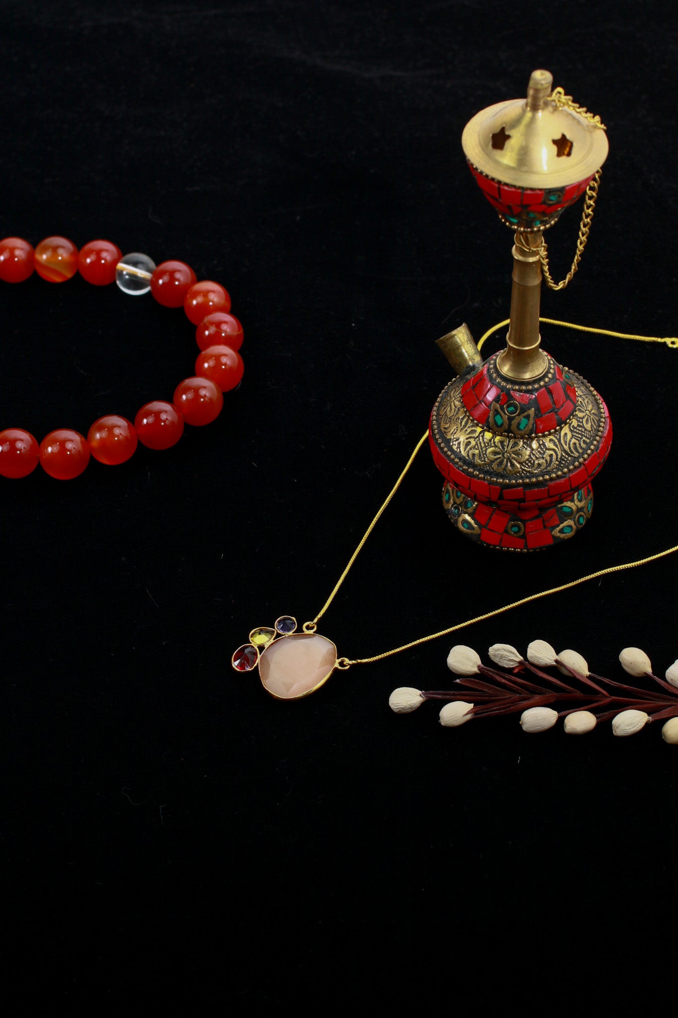 Peach & Multicolor Pendant Necklace | Natural Stones, Gold-Plated Brass