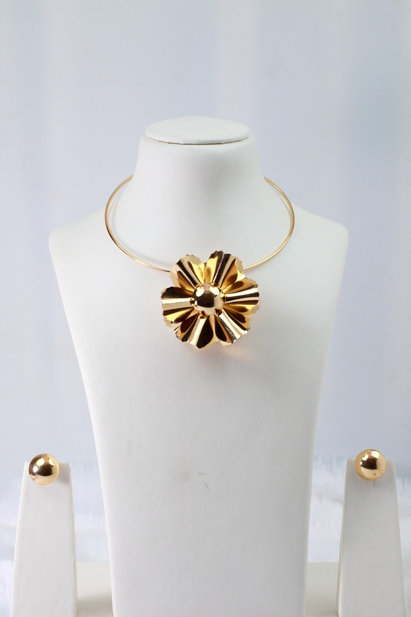 Gold Plated Hansli Necklace Set – Big Sculpted Flower with Golden Studs | Anti‑Tarnish