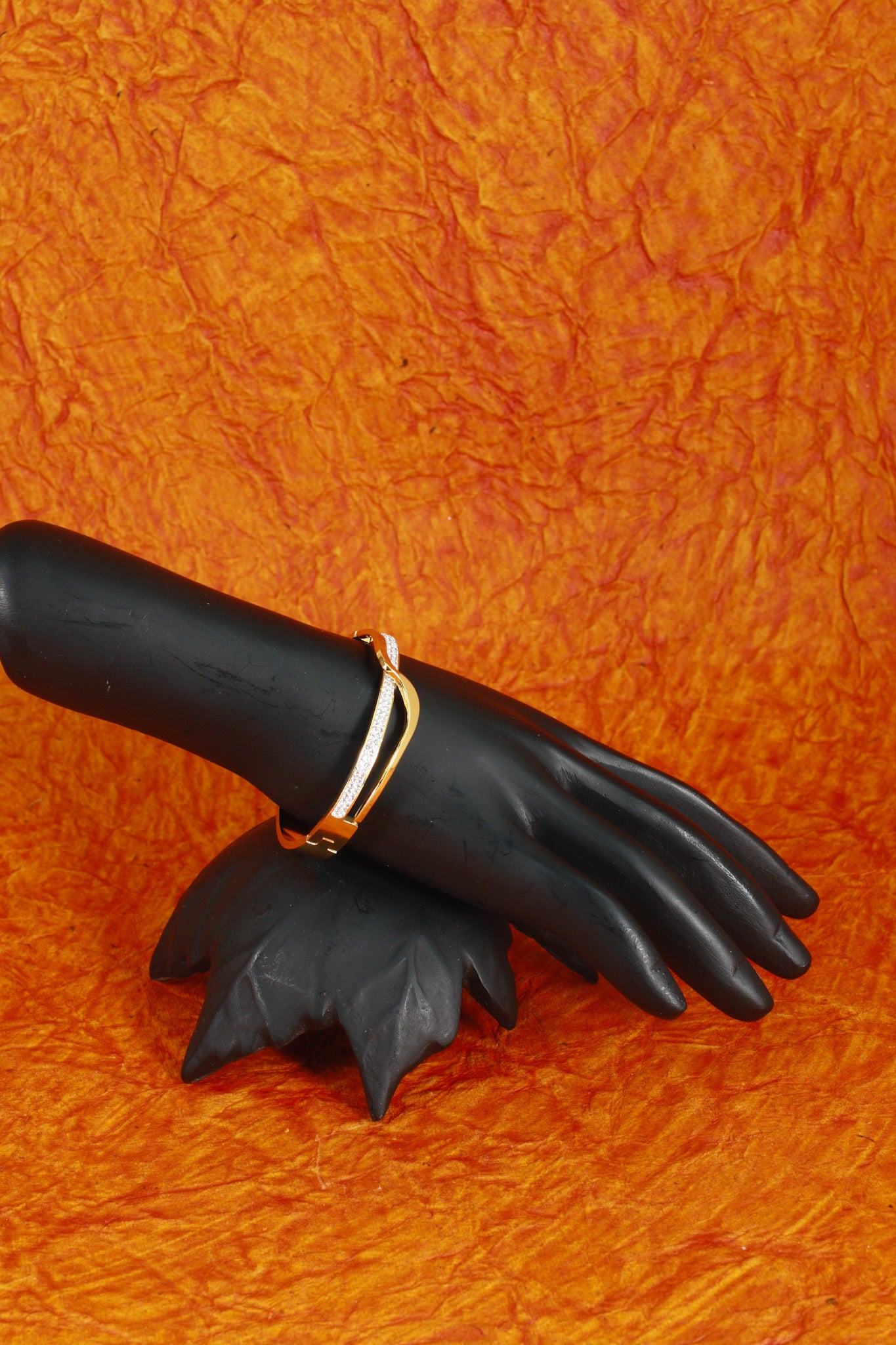 Anti-Tarnish Stainless Steel Bracelet — Gold Wave Crystal Line Bangle