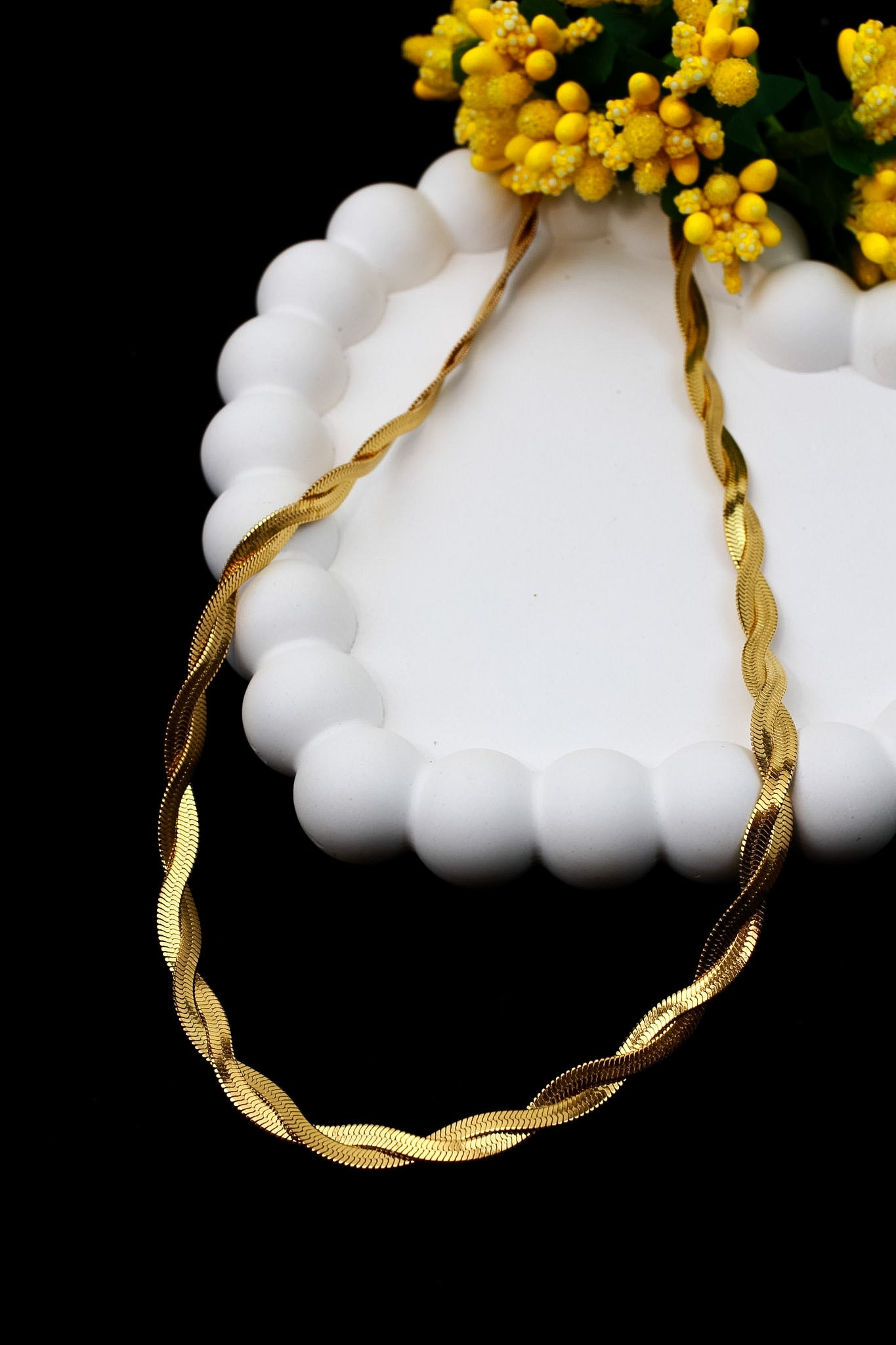 Twisted herringbone snake chain necklace, 18K gold plated – full length view