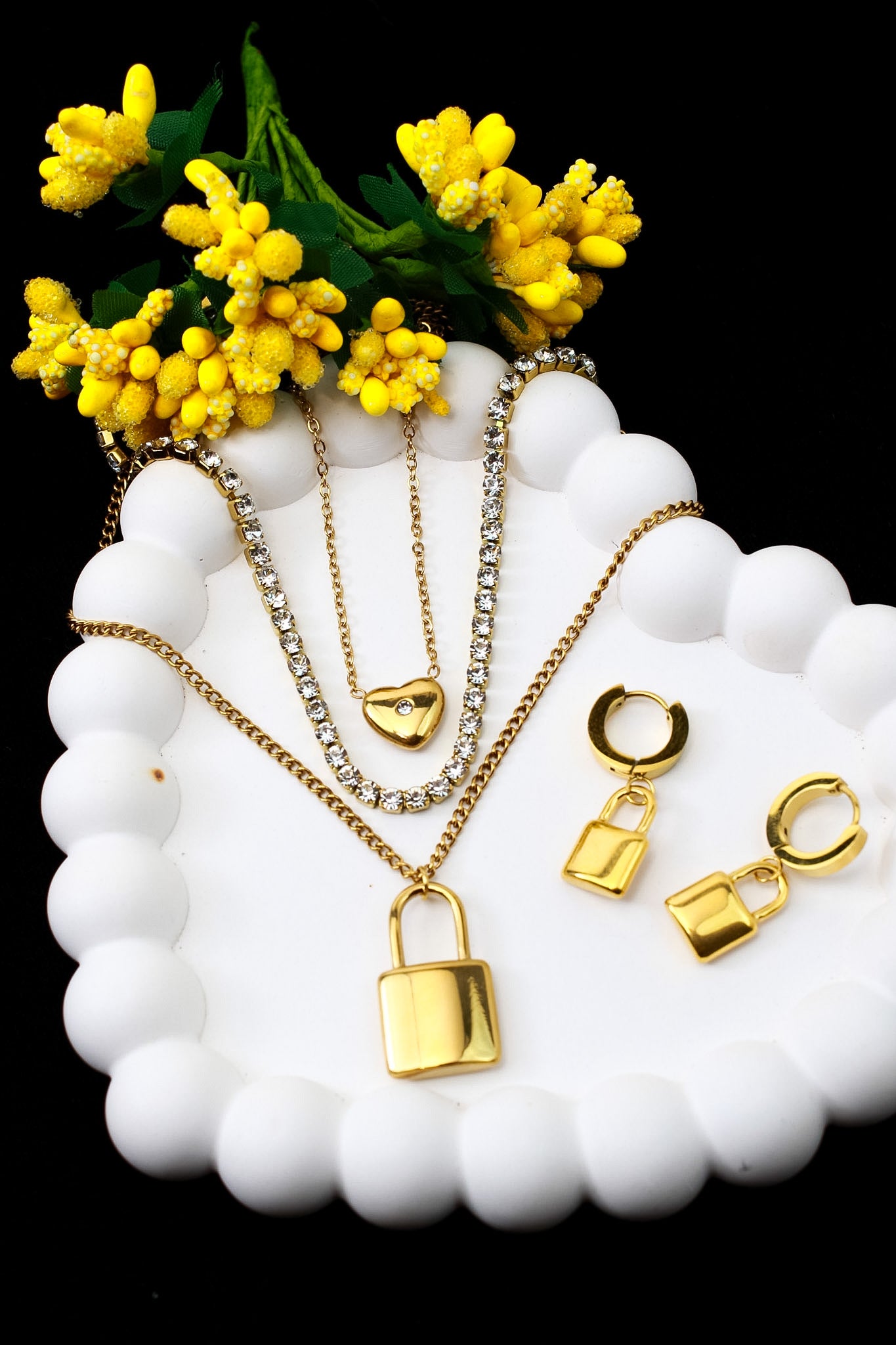 Love lock layered necklace and matching lock drop earrings set, 18K gold plated – clasp and chain detail