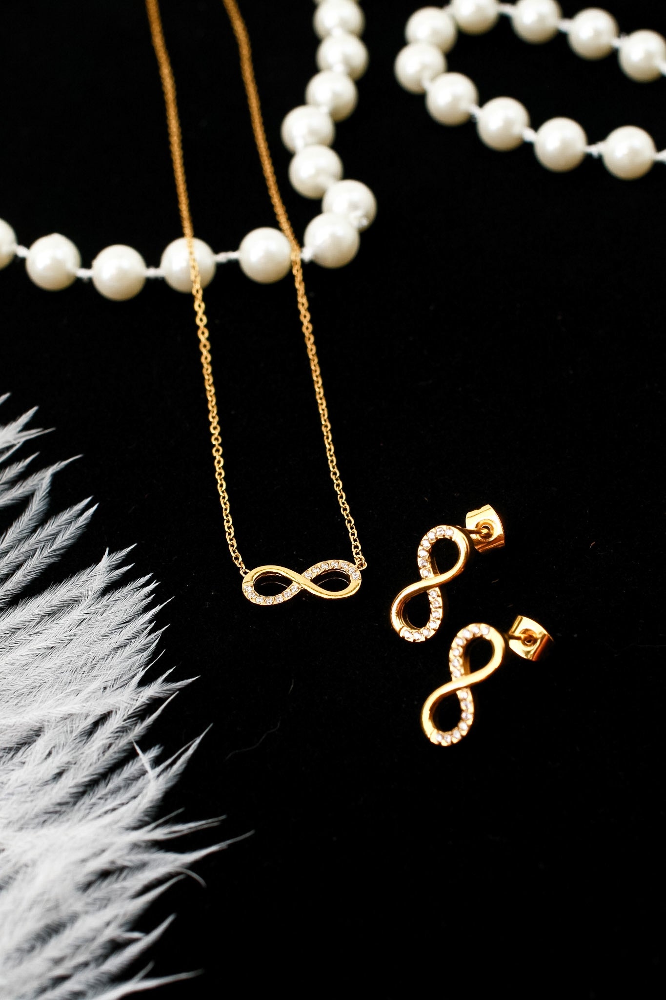 Infinity lucky 8 necklace and matching earrings set, 18K gold plated – additional angle