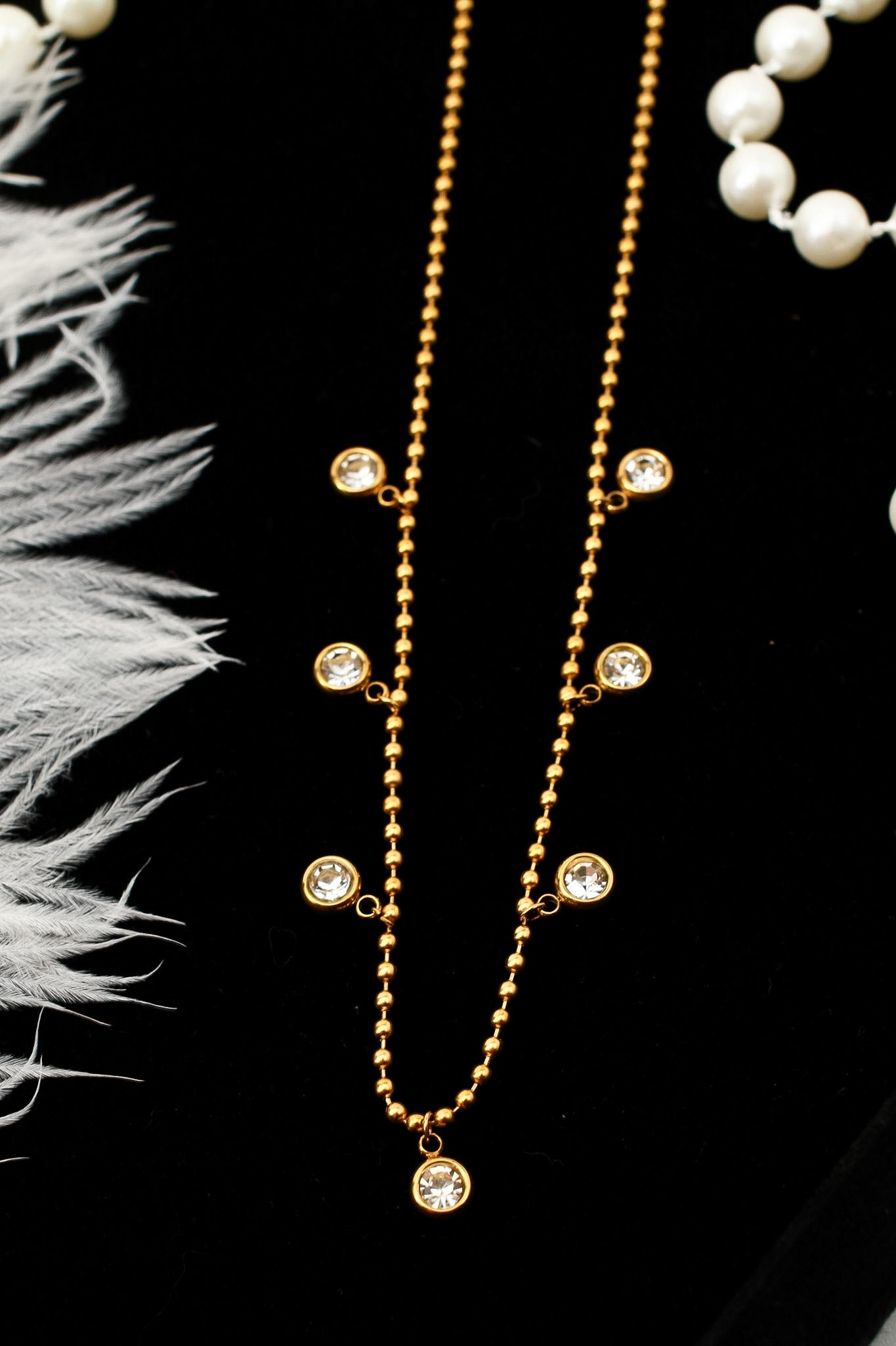 Round zircon pendant necklace, 18K furnace vacuum gold plated – full length view