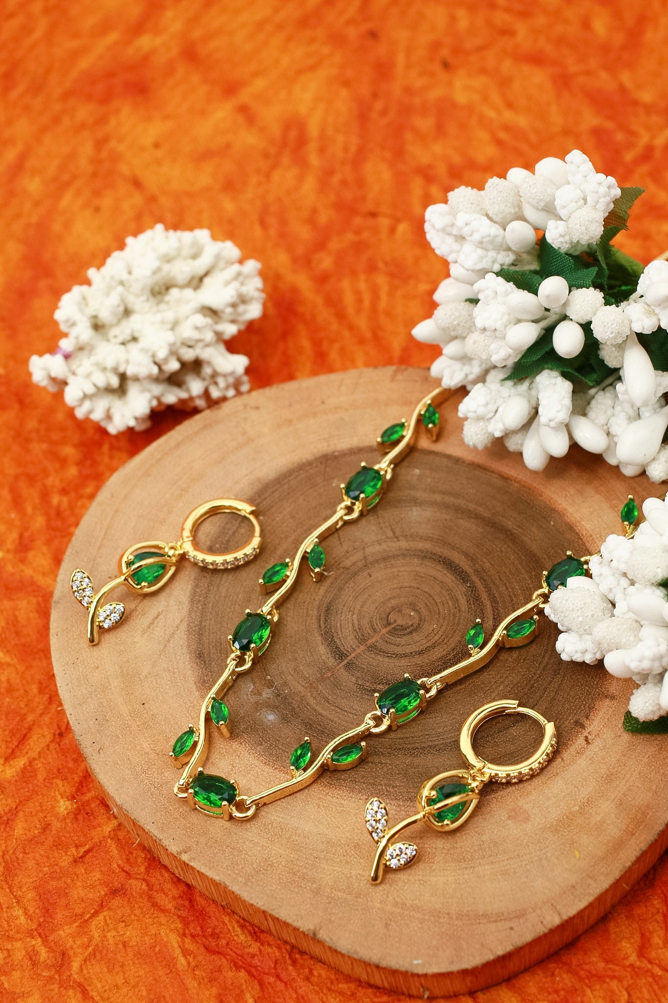 Green vine leaf necklace and matching drop earrings set, 18K gold plated – additional angle