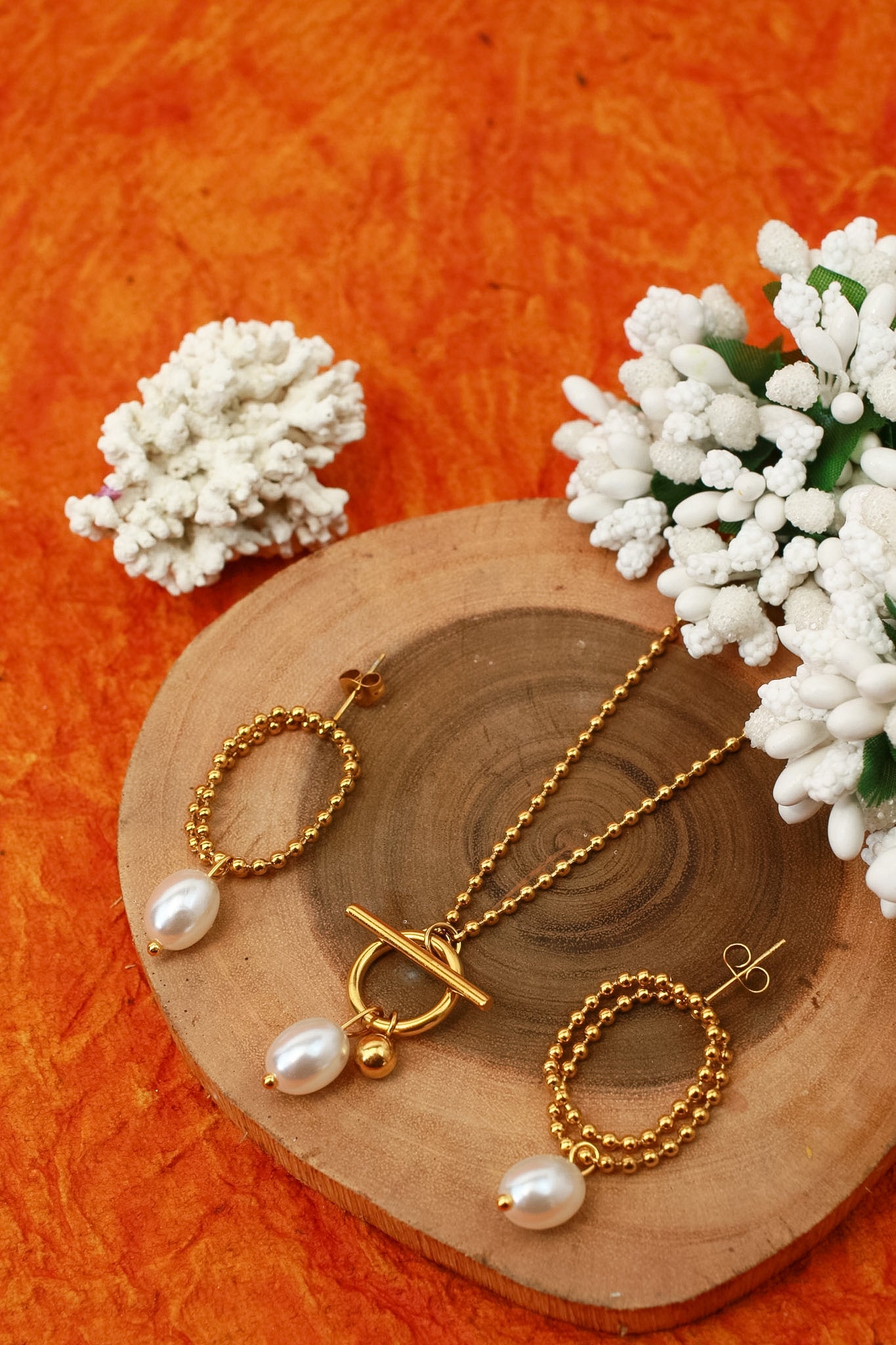 Asymmetrical pearl ball chain necklace and matching hoop earrings set, 18K gold plated – full length view