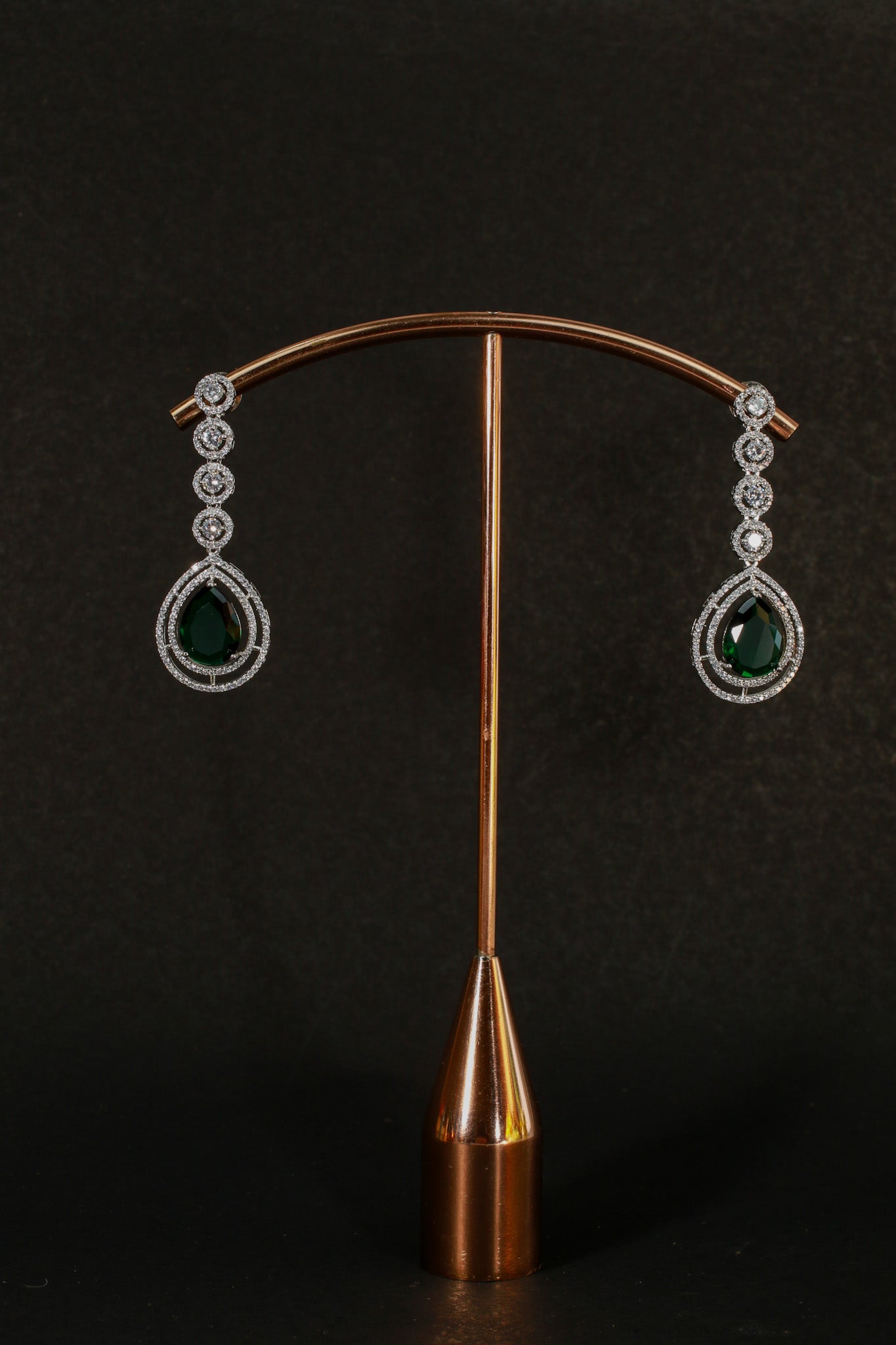 Layered Emerald AD Necklace Set