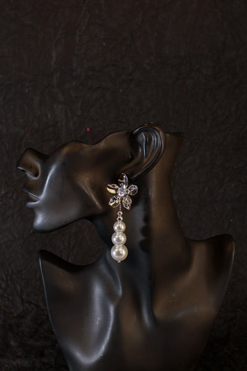 Silver Crystal Flower & Pearl Dangle Earrings – Elegant Anti-Tarnish Wedding Jewelry