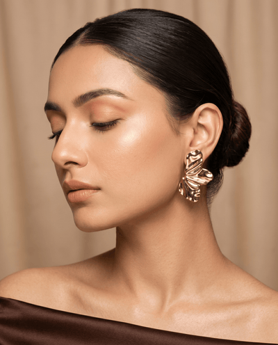 Abstract Wave Stud Earrings – 18K Gold Plated - Maxiblink