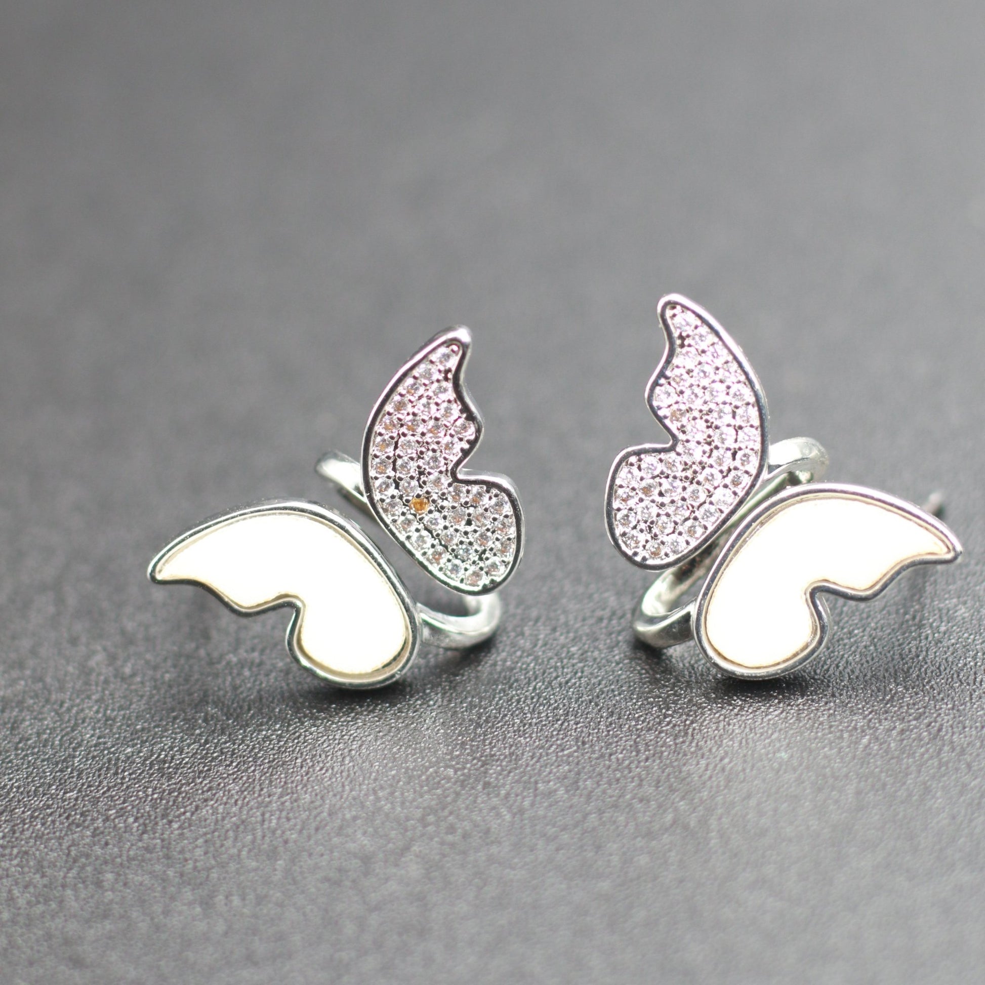 Angel Wings Heart Stud Earrings - Maxiblink