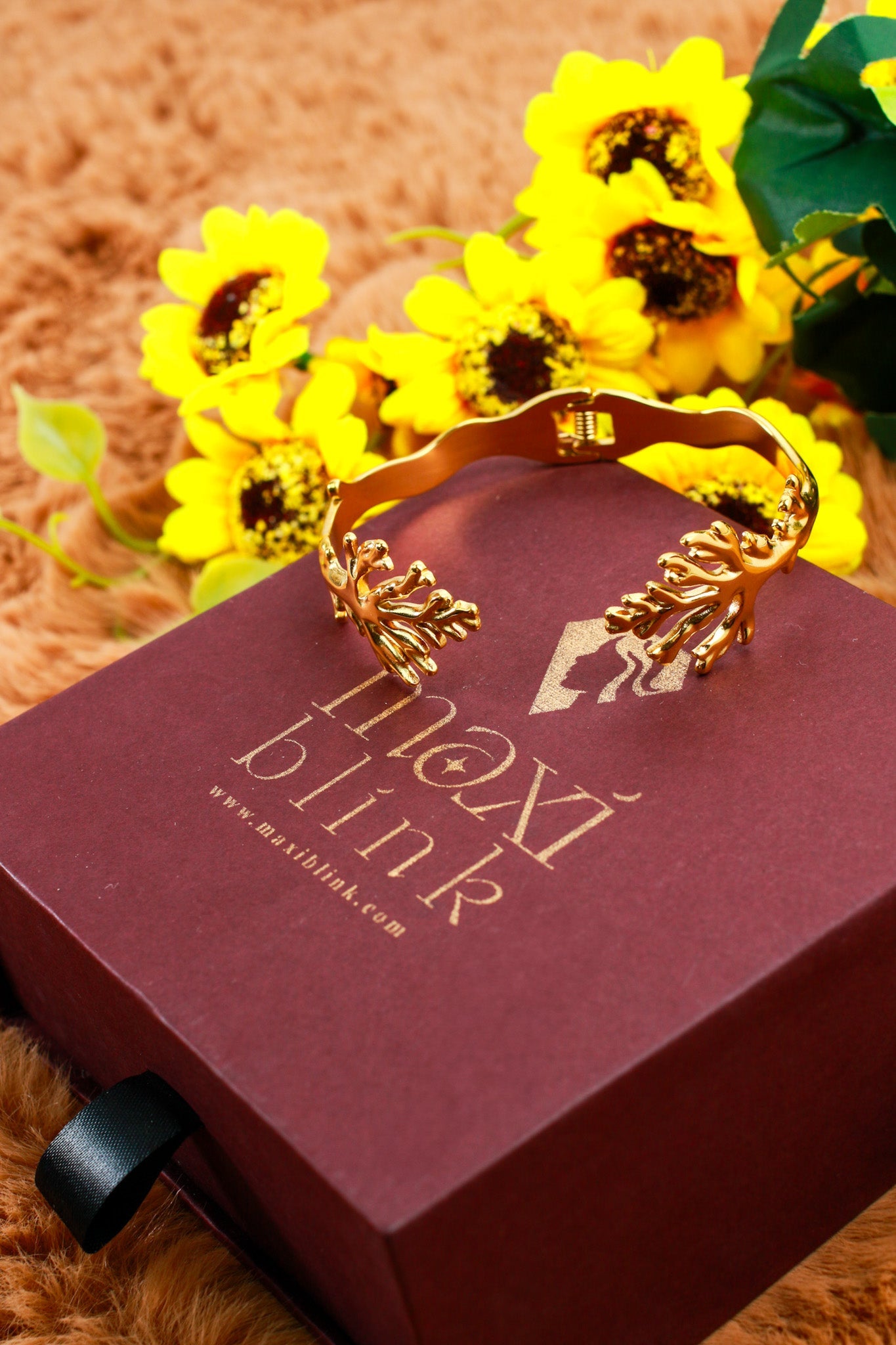 Anti - Tarnish Gold Coral Branch Cuff Bracelet – Stainless Steel Organic Design - Maxiblink