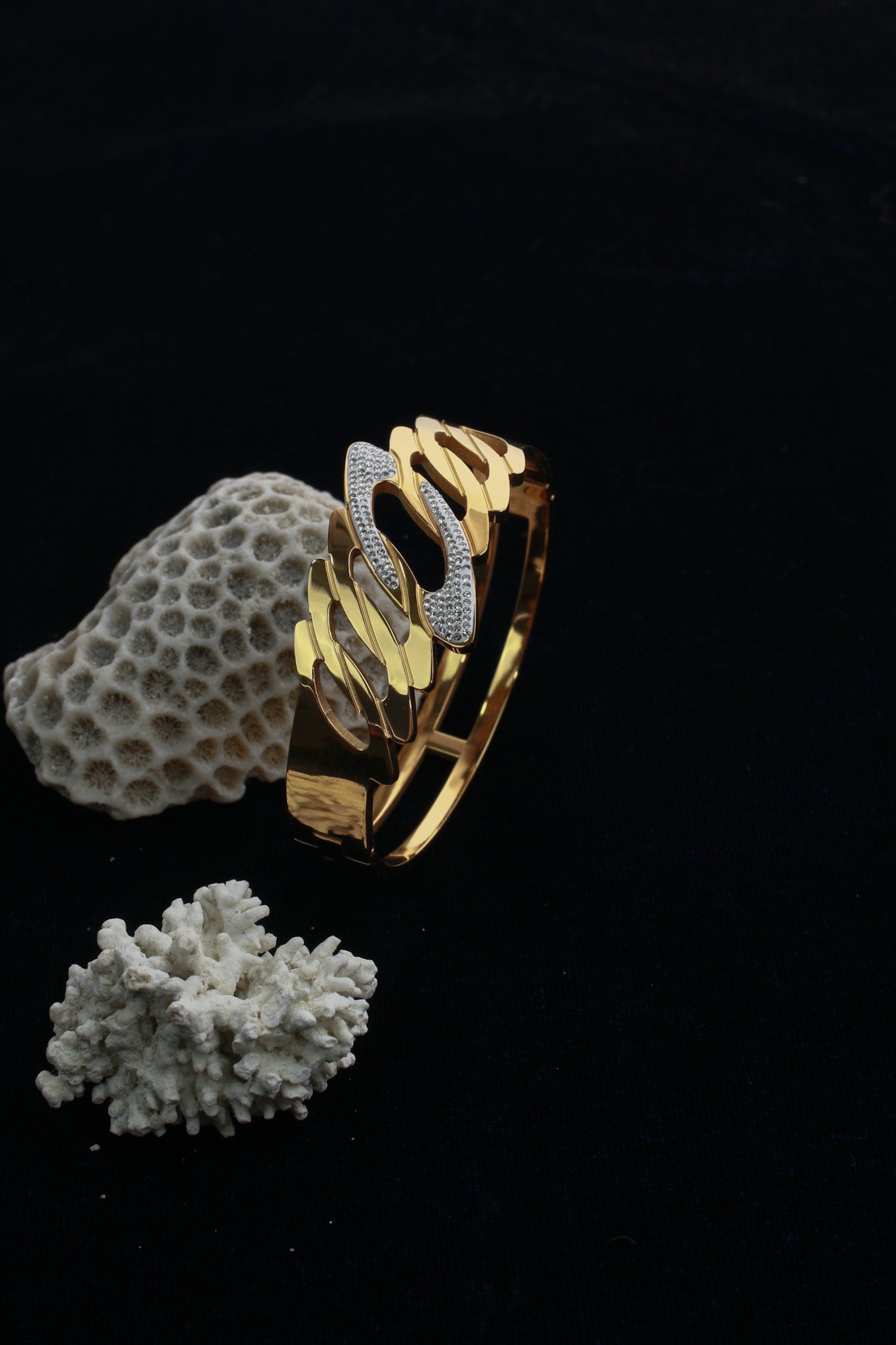 Anti - Tarnish Gold Sculpted Geometric Cuff Bracelet – Stainless Steel with CZ Detailing - Maxiblink