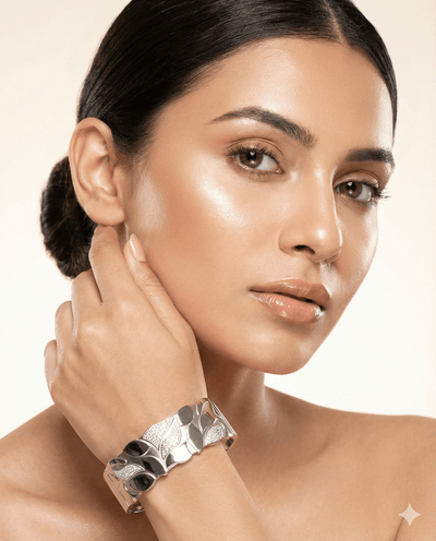 Anti - Tarnish Silver Leaf Harmony Bracelet – Textured & Gloss Finish Cuff - Maxiblink