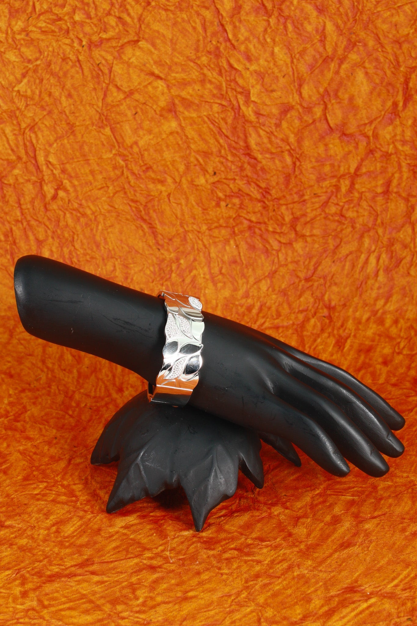 Anti - Tarnish Silver Leaf Harmony Bracelet – Textured & Gloss Finish Cuff - Maxiblink