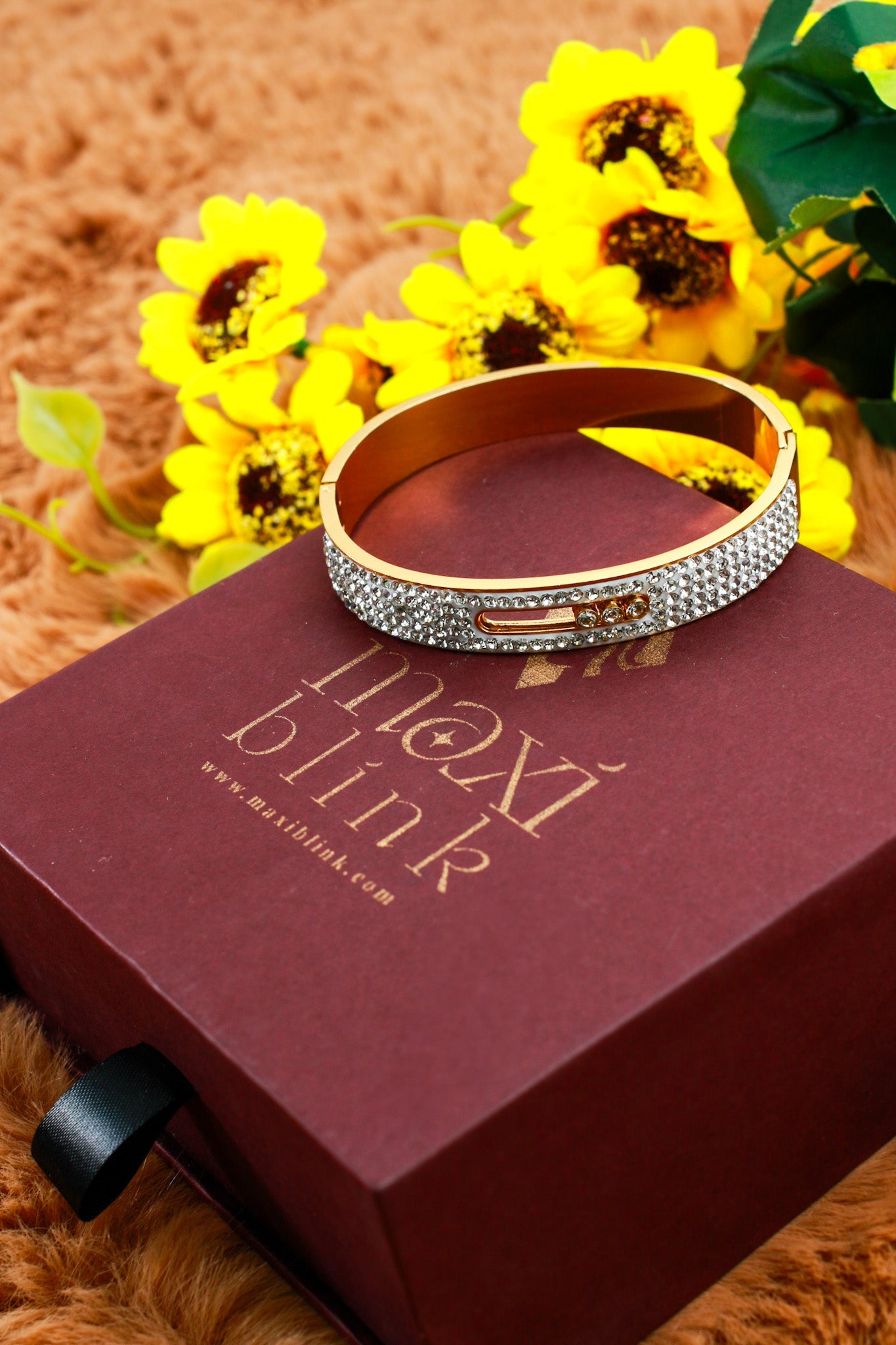 Anti - Tarnish Stainless Steel Bracelet — Gold Crystal Pavé Accent Bangle - Maxiblink