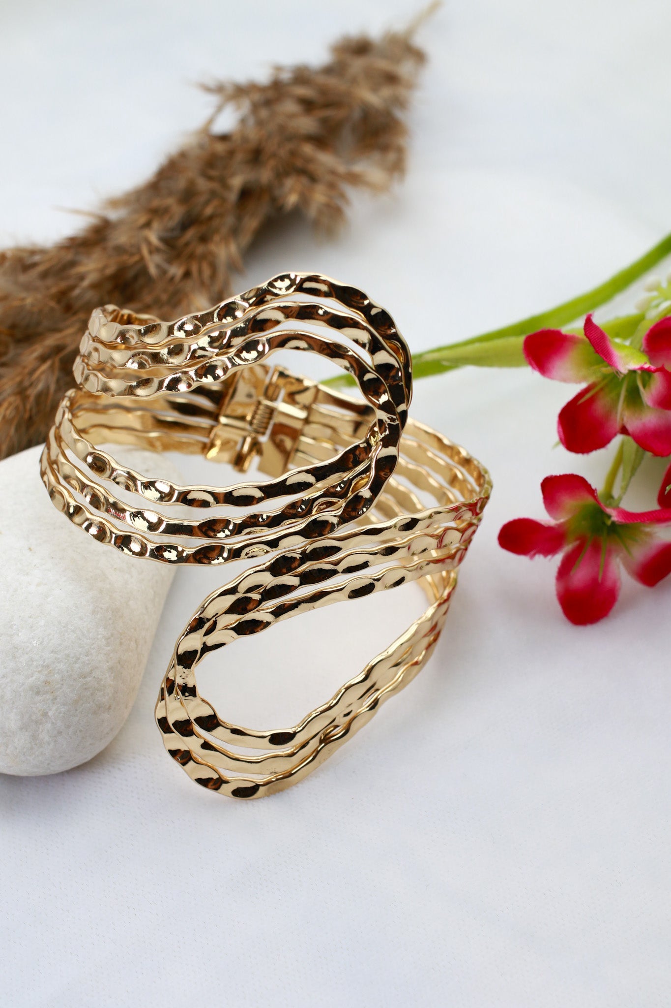 Anti - Tarnish Stainless Steel Bracelet — Gold Sculpted Petal Cuff - Maxiblink