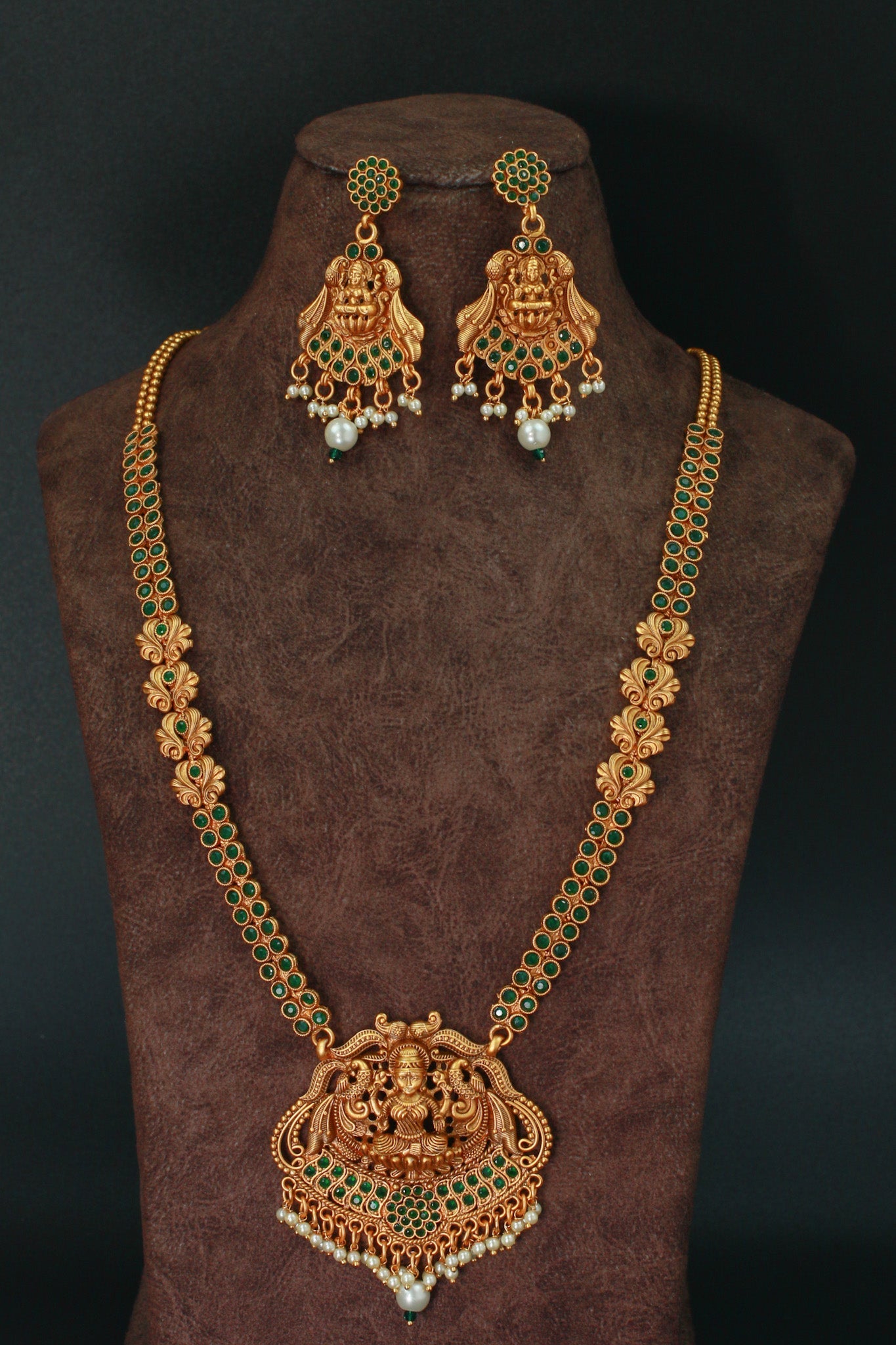 Antique Goddess Temple Necklace with Green Highlights - Maxiblink