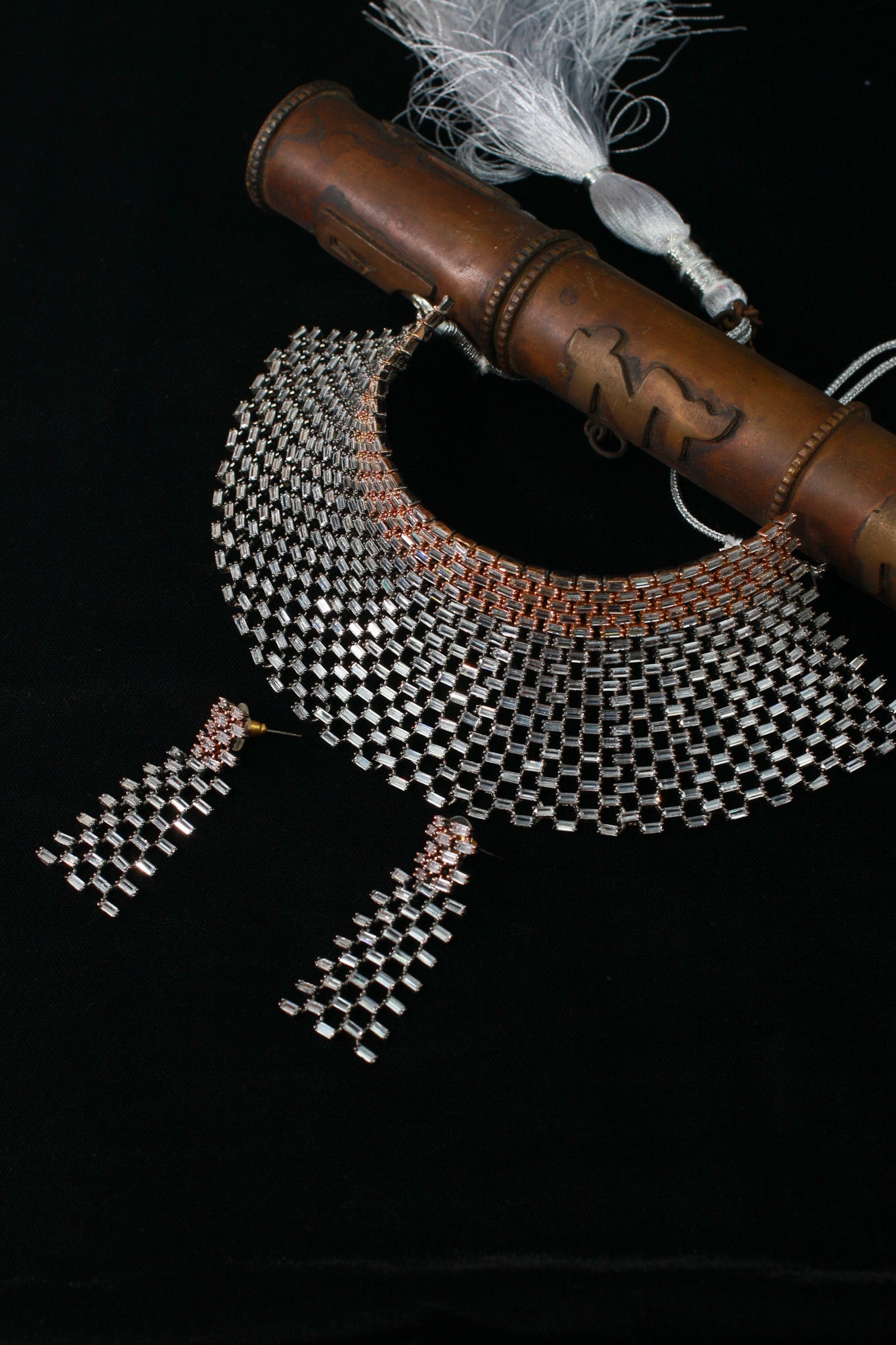 Antique Silver - Tone Designer Collar Necklace - Maxiblink