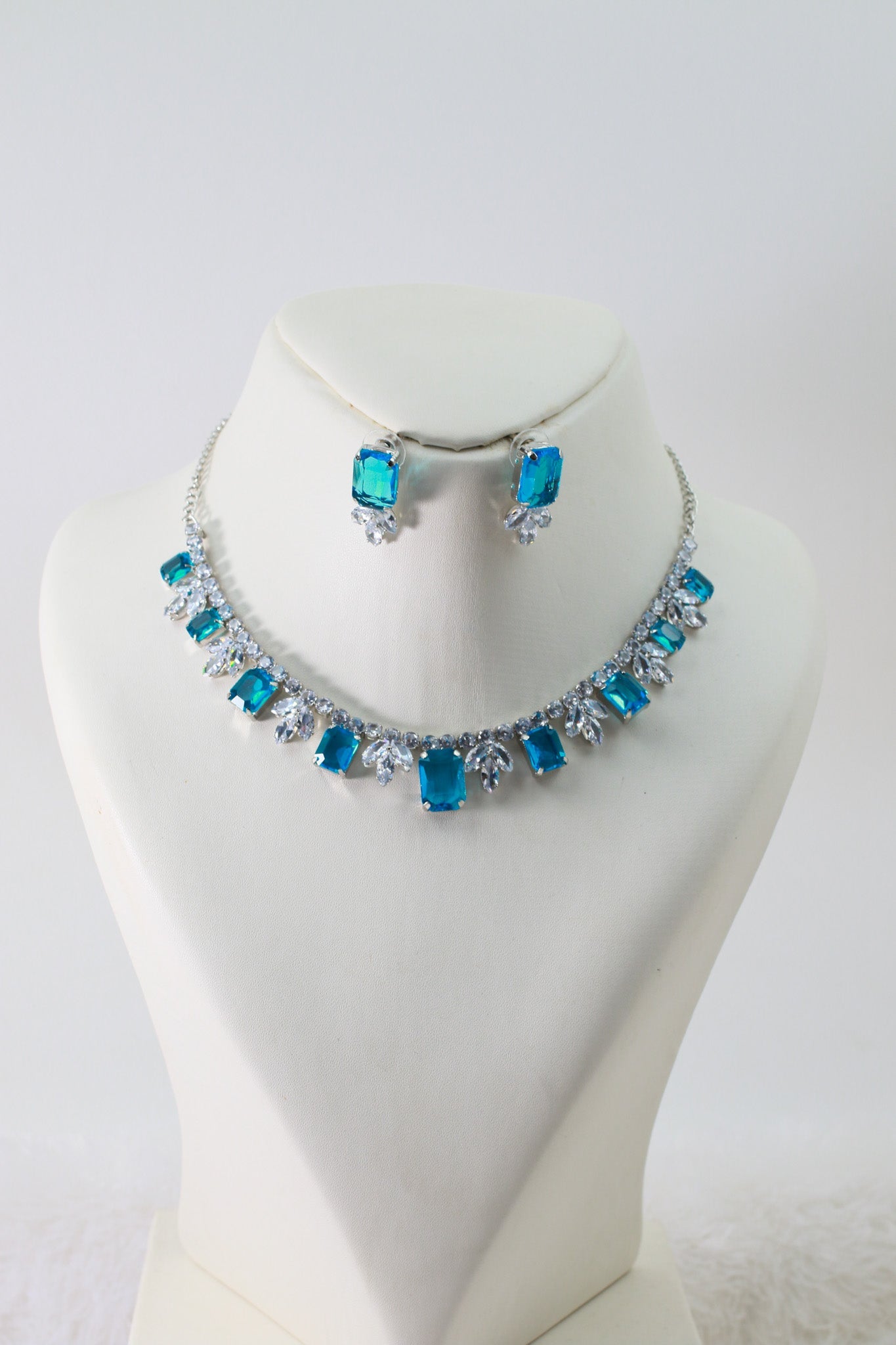 Aqua Blue Korean Glass Stone Necklace Set | Premium Crystal Jewellery - Maxiblink
