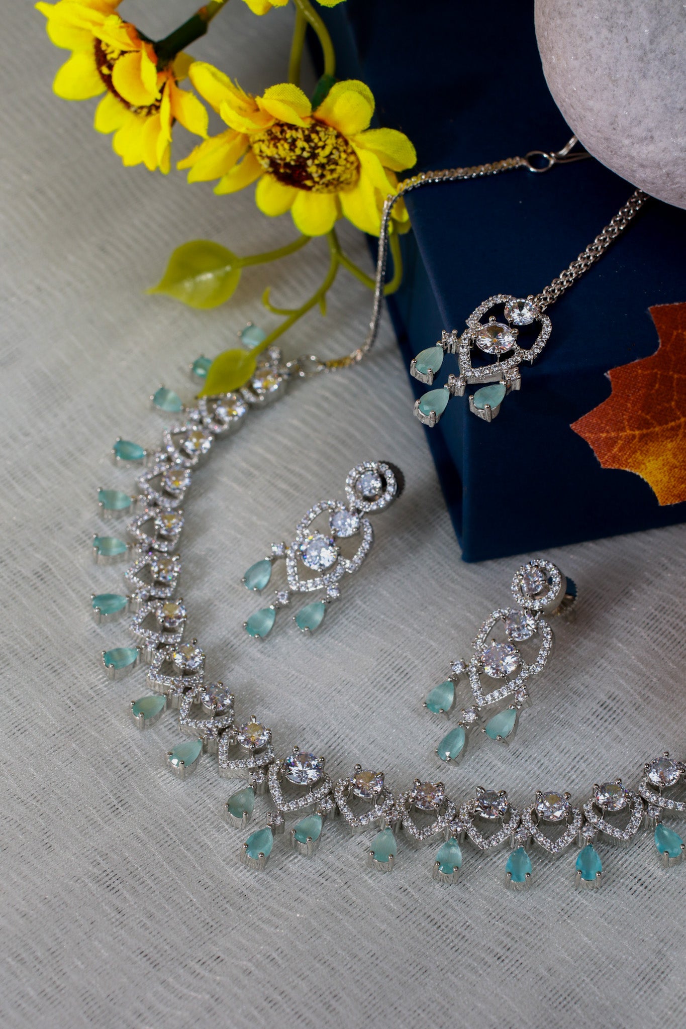 Aqua Droplet Diamond Necklace Set - Maxiblink
