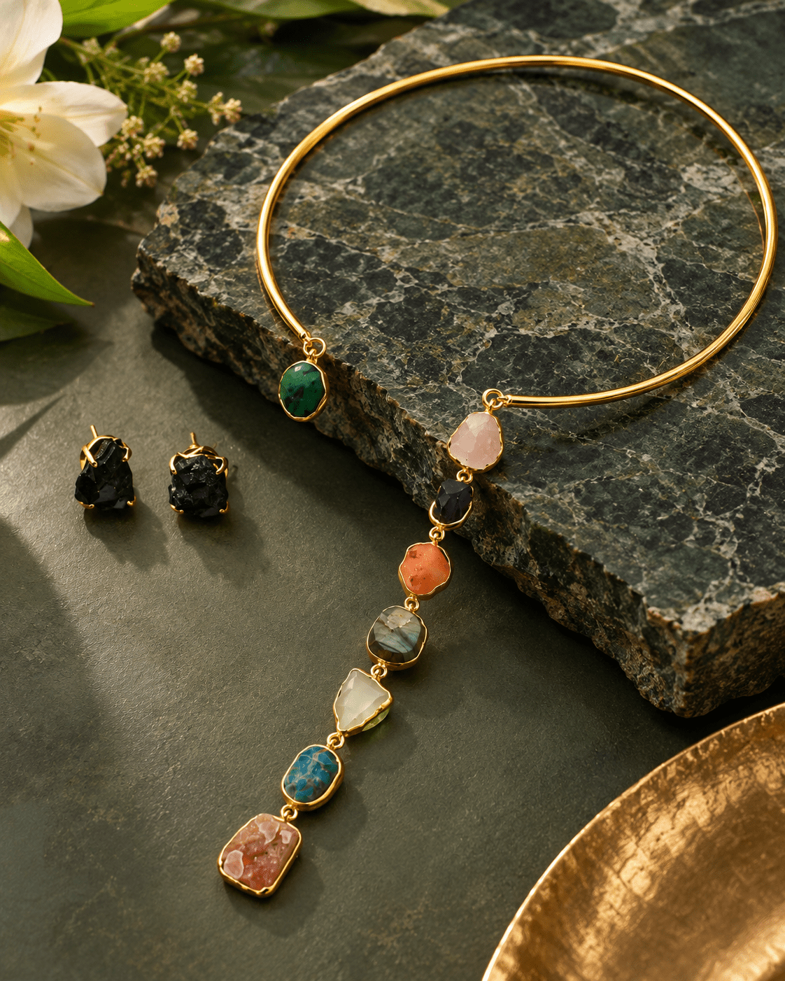 Asymmetric Raw Stone Drop Hansuli Necklace Set - Maxiblink