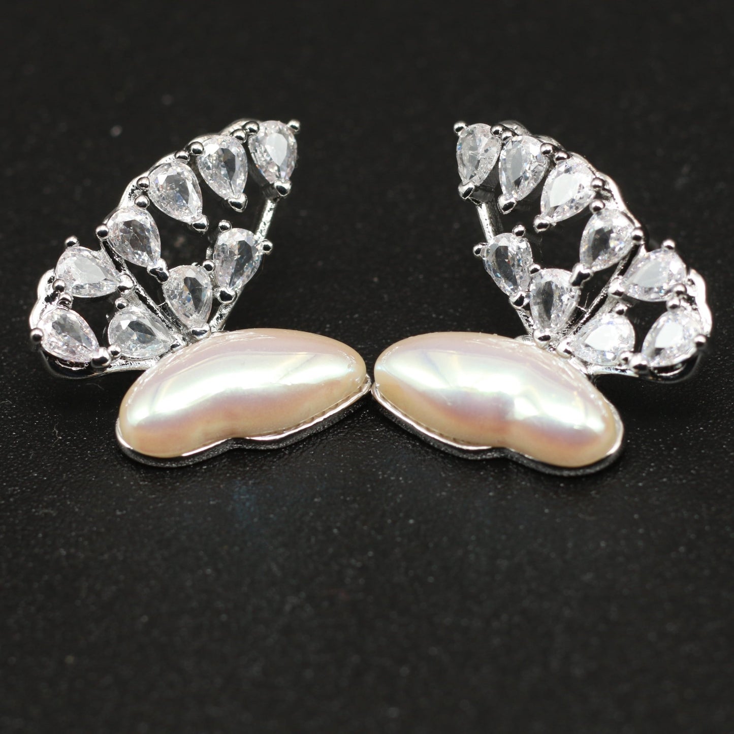 Baroque Flare Crystal Earrings - Maxiblink