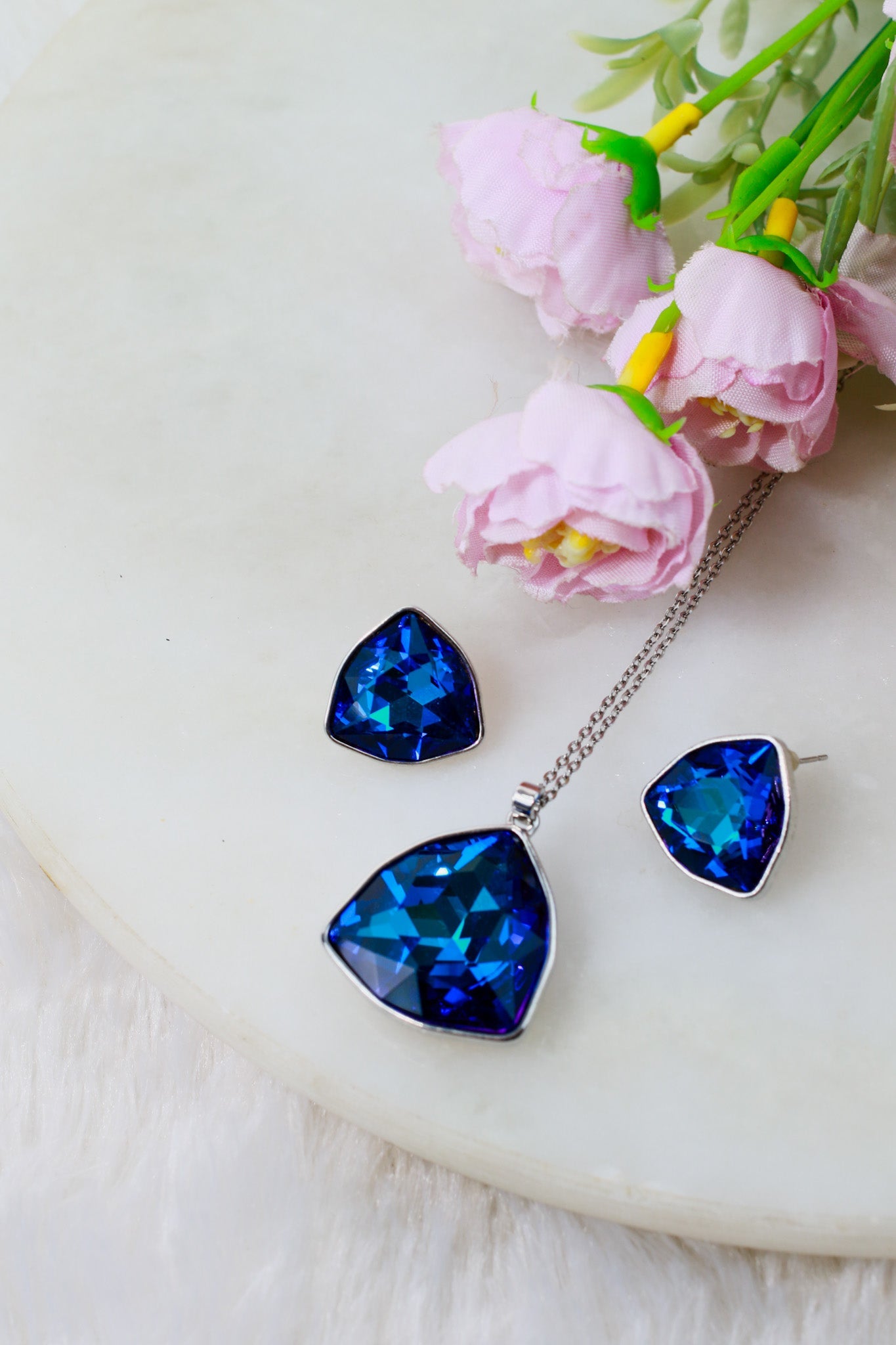 Blue Bermuda Crystal Cushion Trillion Pendant Set - Maxiblink