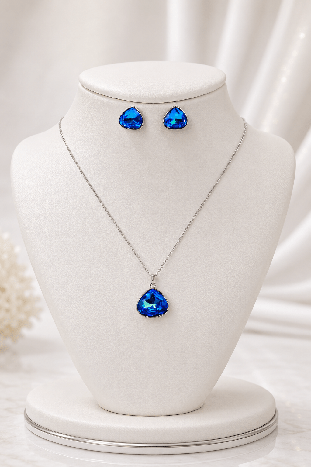 Blue Bermuda Crystal Trillion Pendant Set - Maxiblink