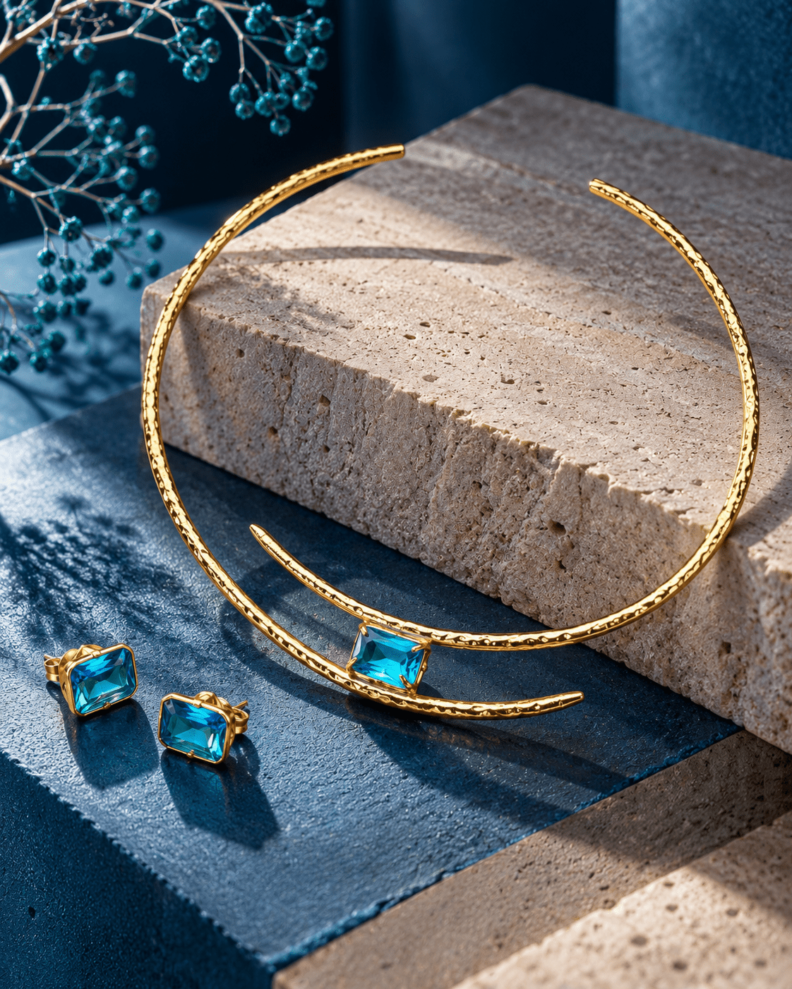 Blue Stone Hammered Gold Open Collar Necklace Set - Maxiblink