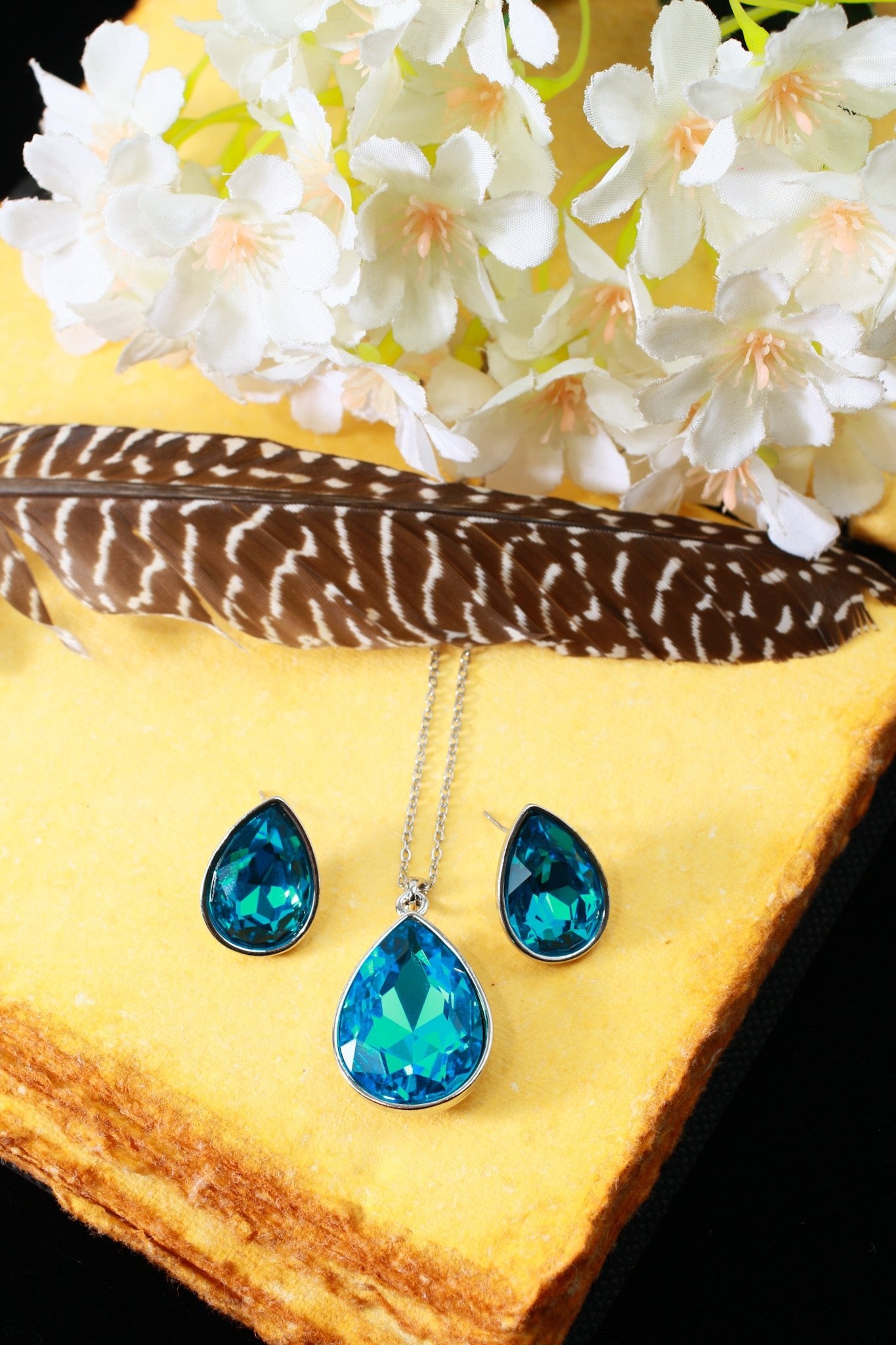 Blue Teardrop Crystal Pendant Set - Maxiblink