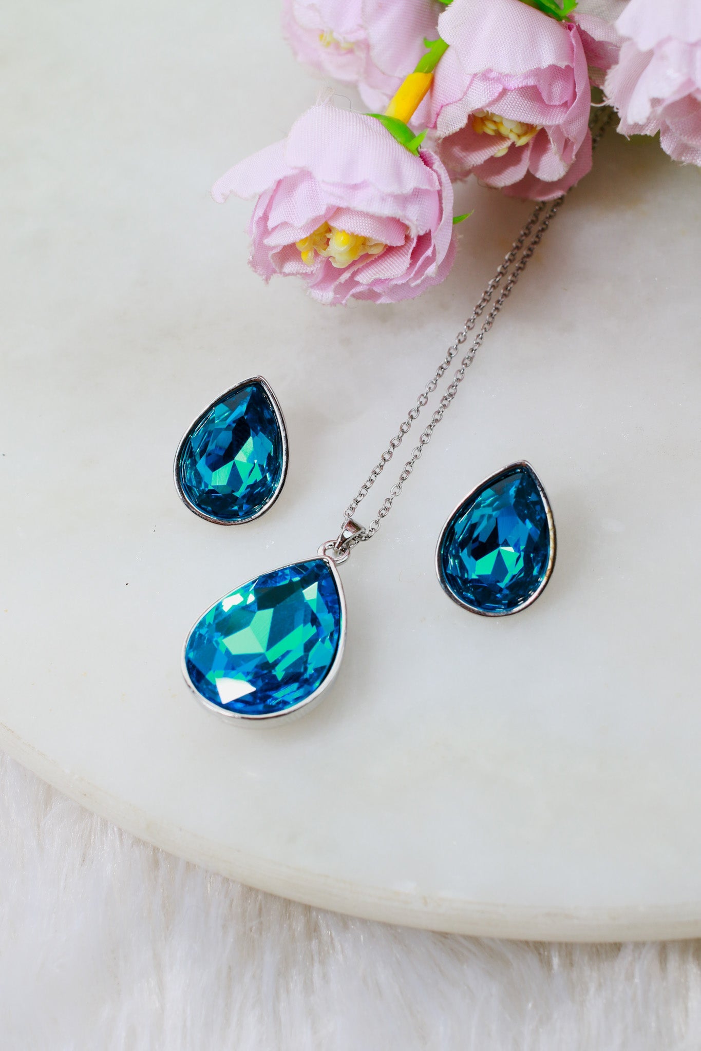 Blue Teardrop Crystal Pendant Set - Maxiblink
