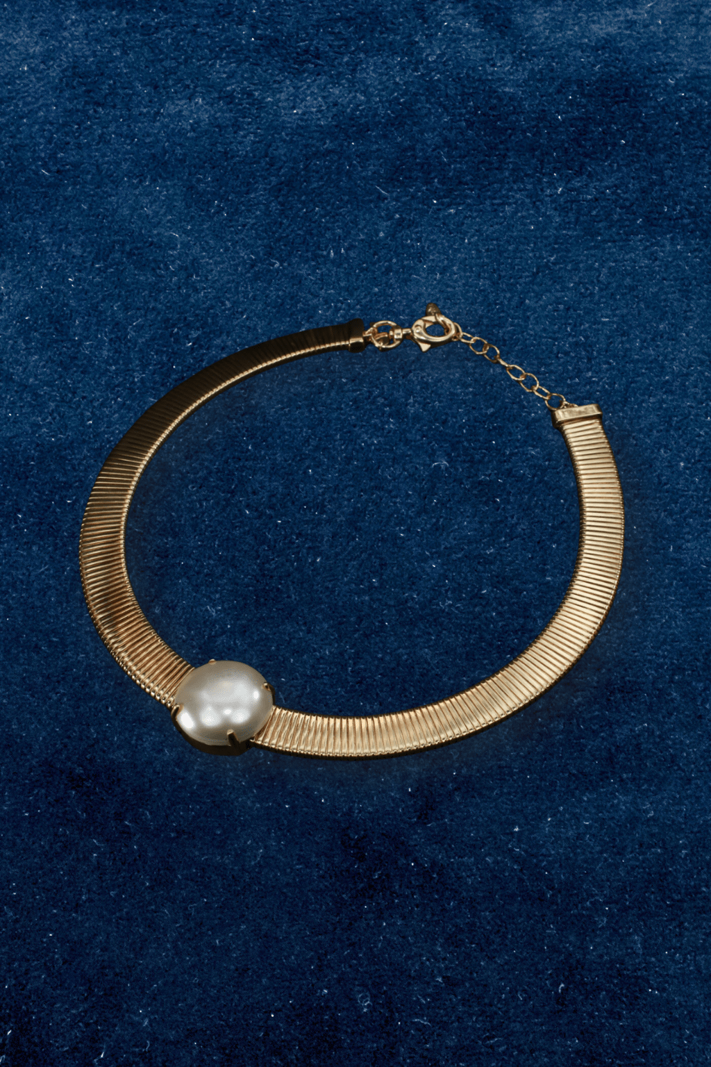 Bold Pearl Center Gold Plated Statement Choker Necklace - Maxiblink
