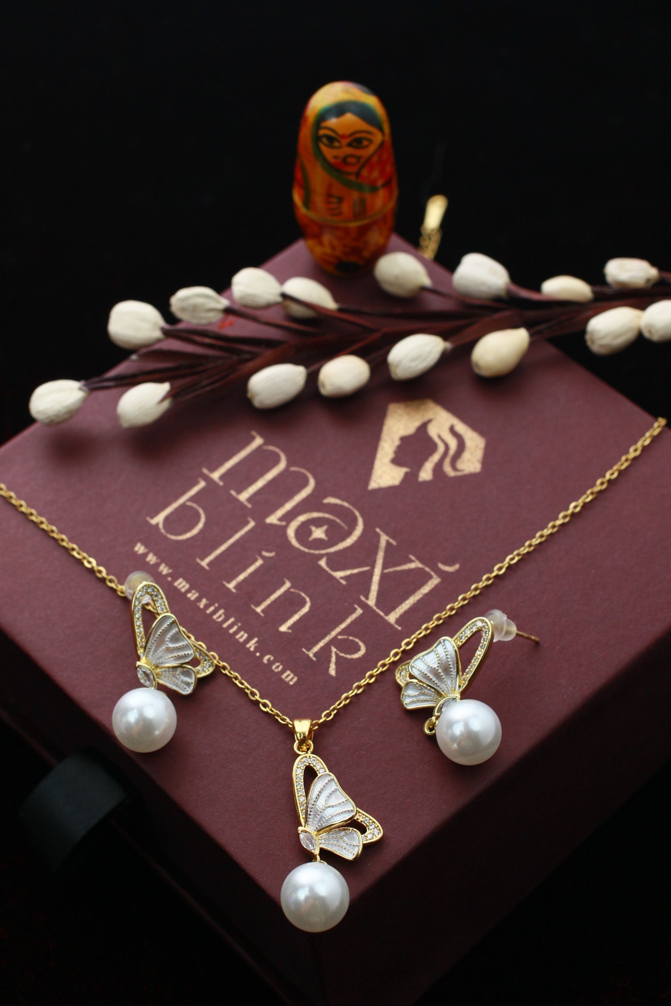 Butterfly Pearl Pendant Set - Gold Plated Butterfly Design with White Pearls | Luxury Anti Tarnish - Maxiblink