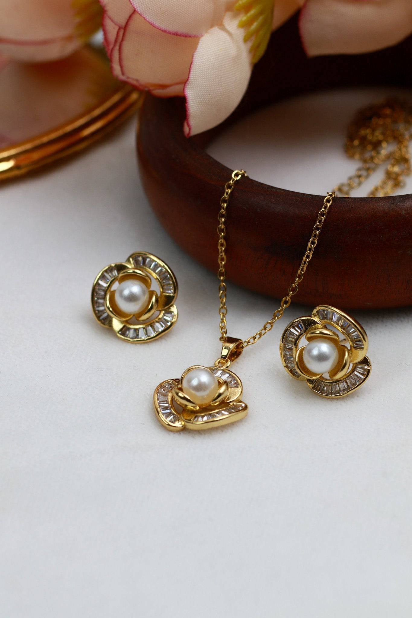 Classic Pearl Halo Pendant Set - Gold Plated with Crystals | Elegant Anti Tarnish Jewelry - Maxiblink