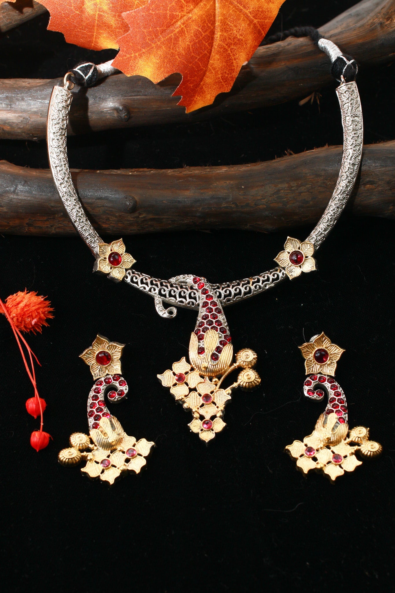 Classic Ruby Dual - Tone Fish Motif Statement Necklace Set - Maxiblink