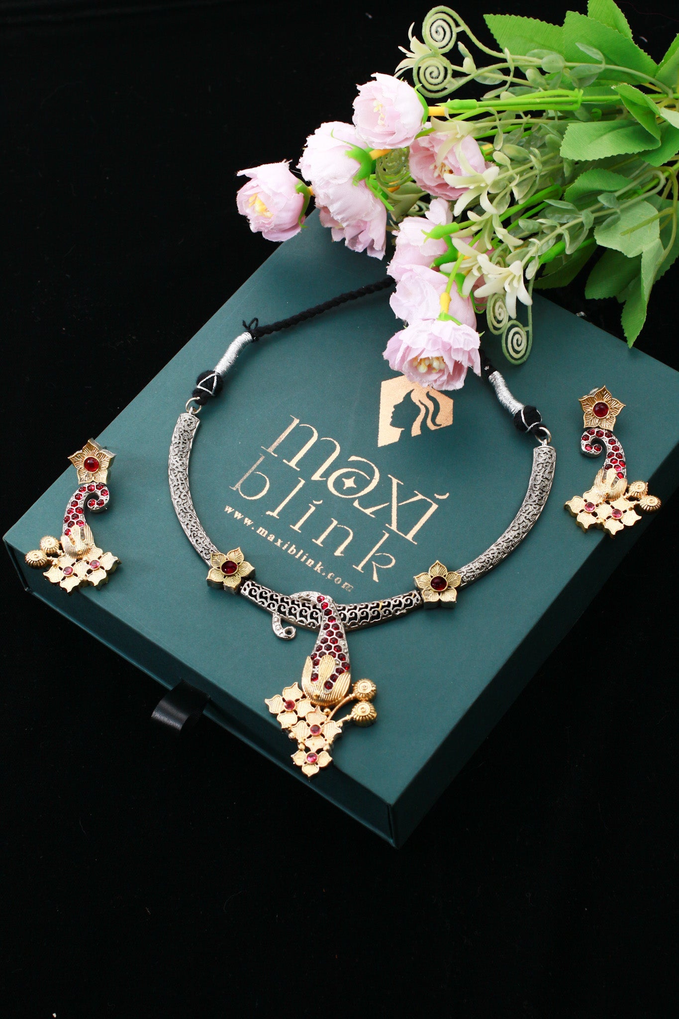 Classic Ruby Dual - Tone Fish Motif Statement Necklace Set - Maxiblink